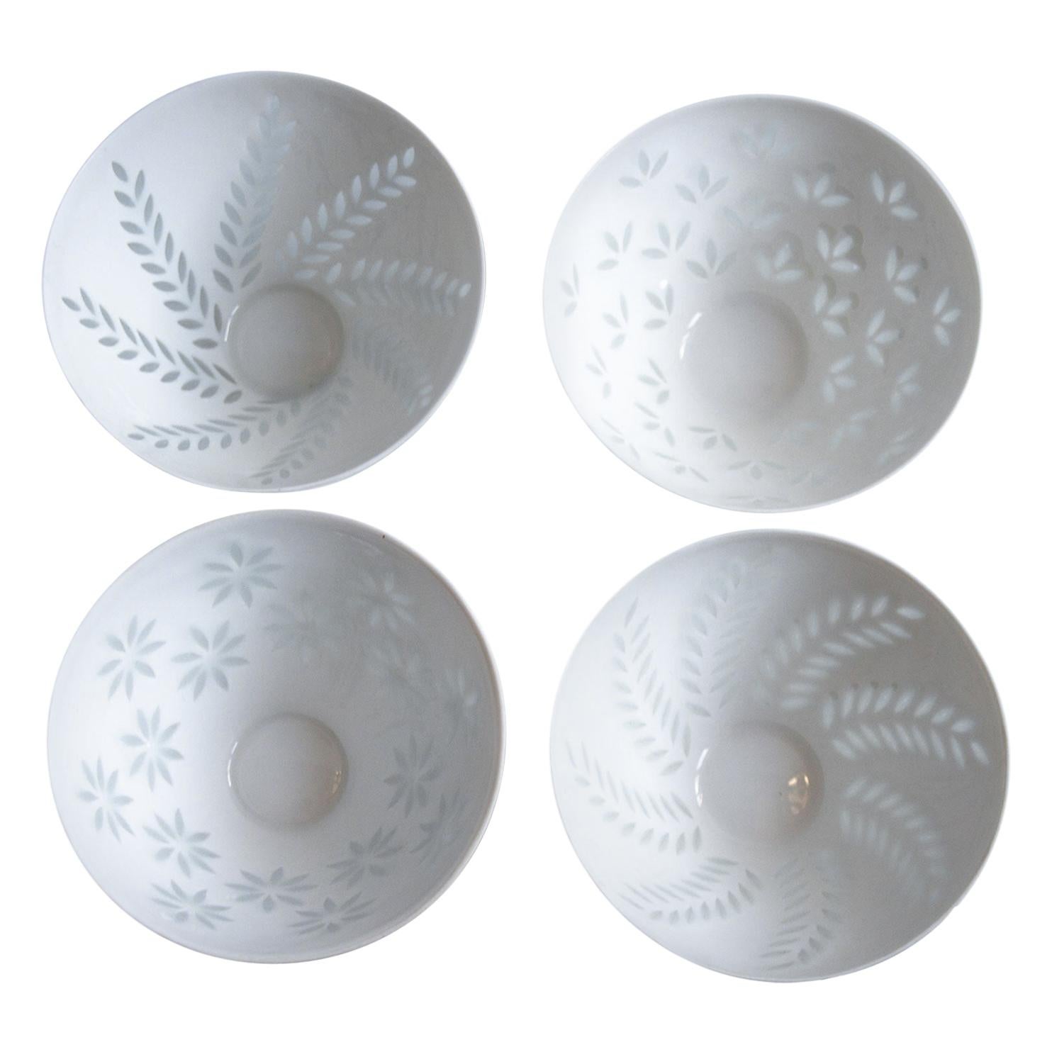 Six pieces of Scandinavian modern rice grain porcelain bowls by Friedl Holzer-Kjellberg for Arabia in Finland.
A delicate 