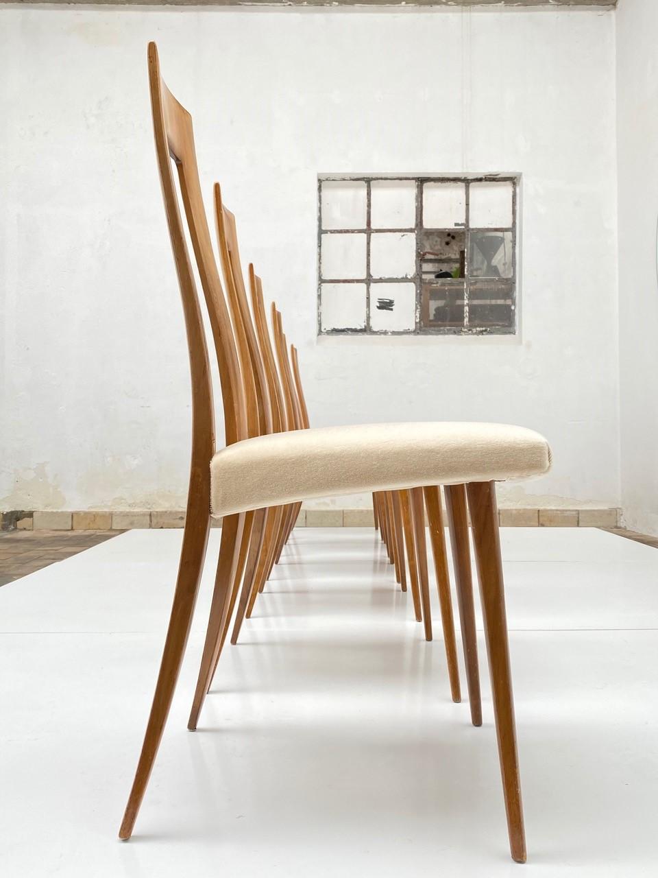 Beautiful and rare set of sculptural organic form dining chairs reminiscent of the Turin school of design, Italy circa 1940-50. The Turin design school made famous by the work of Carlo Mollino and his associates and pupils were known for their