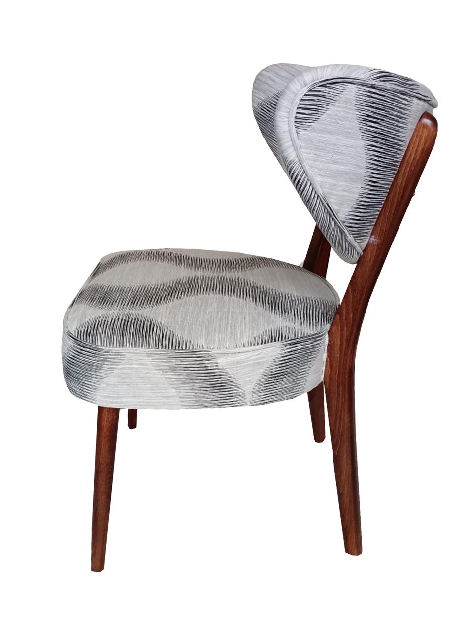 Seis Sillas de Comedor Shell Tejido Blanco y Negro, Vintola, Europa, Polonia Hecho a mano en venta