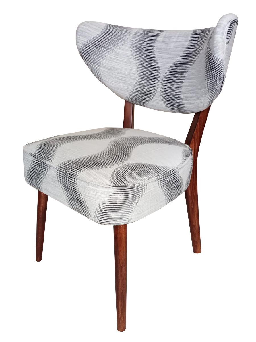 Seis Sillas de Comedor Shell Tejido Blanco y Negro, Vintola, Europa, Polonia Bouclé en venta