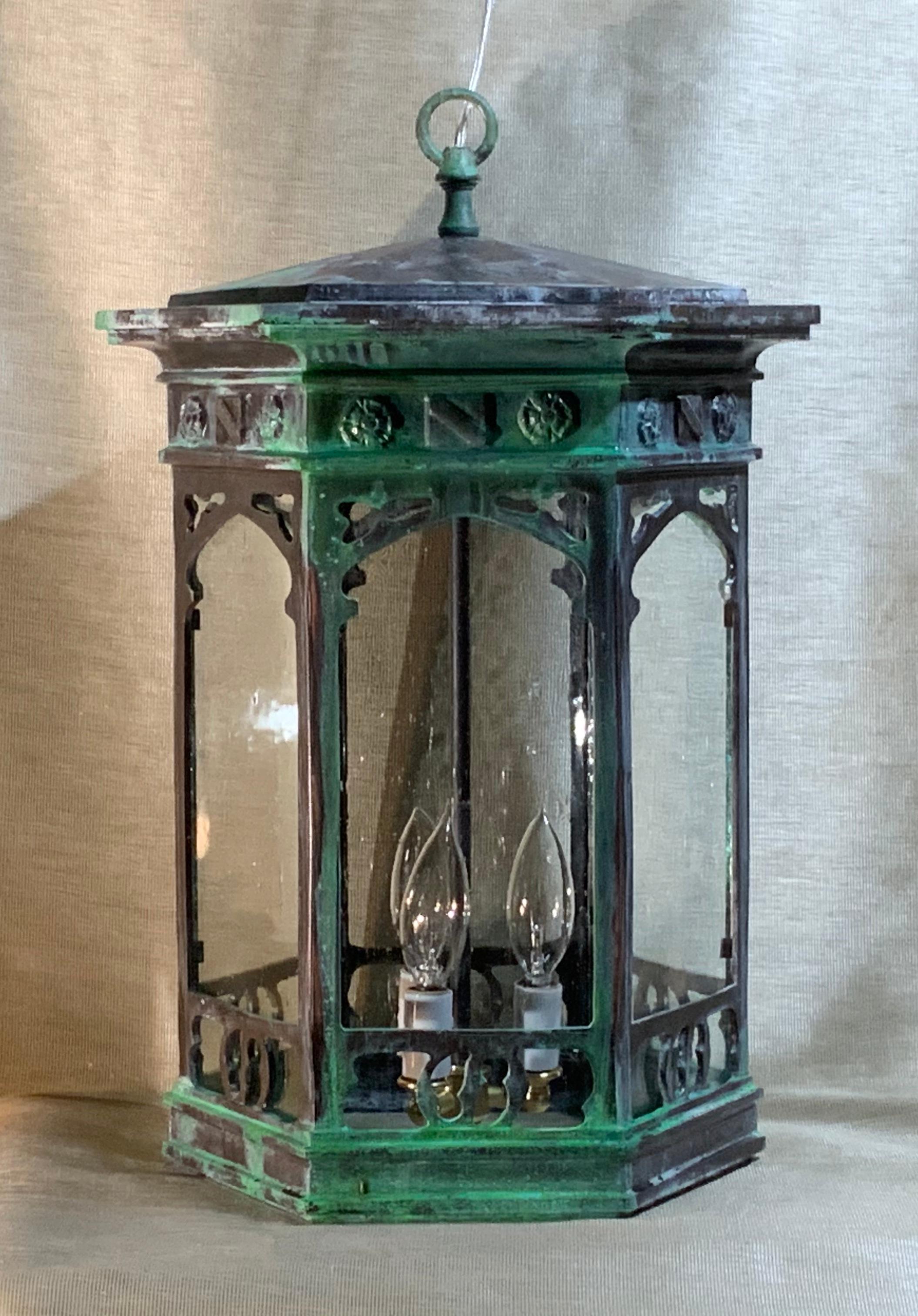 Six Sides Bronze Hanging Lantern In Good Condition In Delray Beach, FL