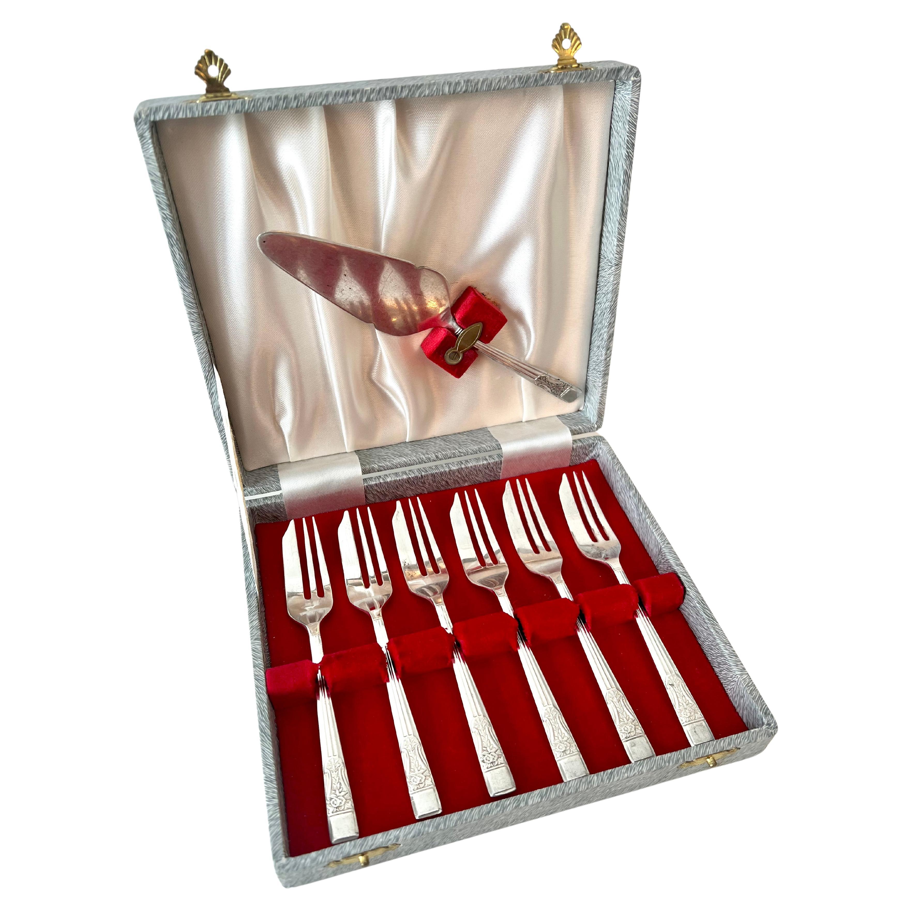 Six Silver Plate Dessert Forks with Server in Box For Sale