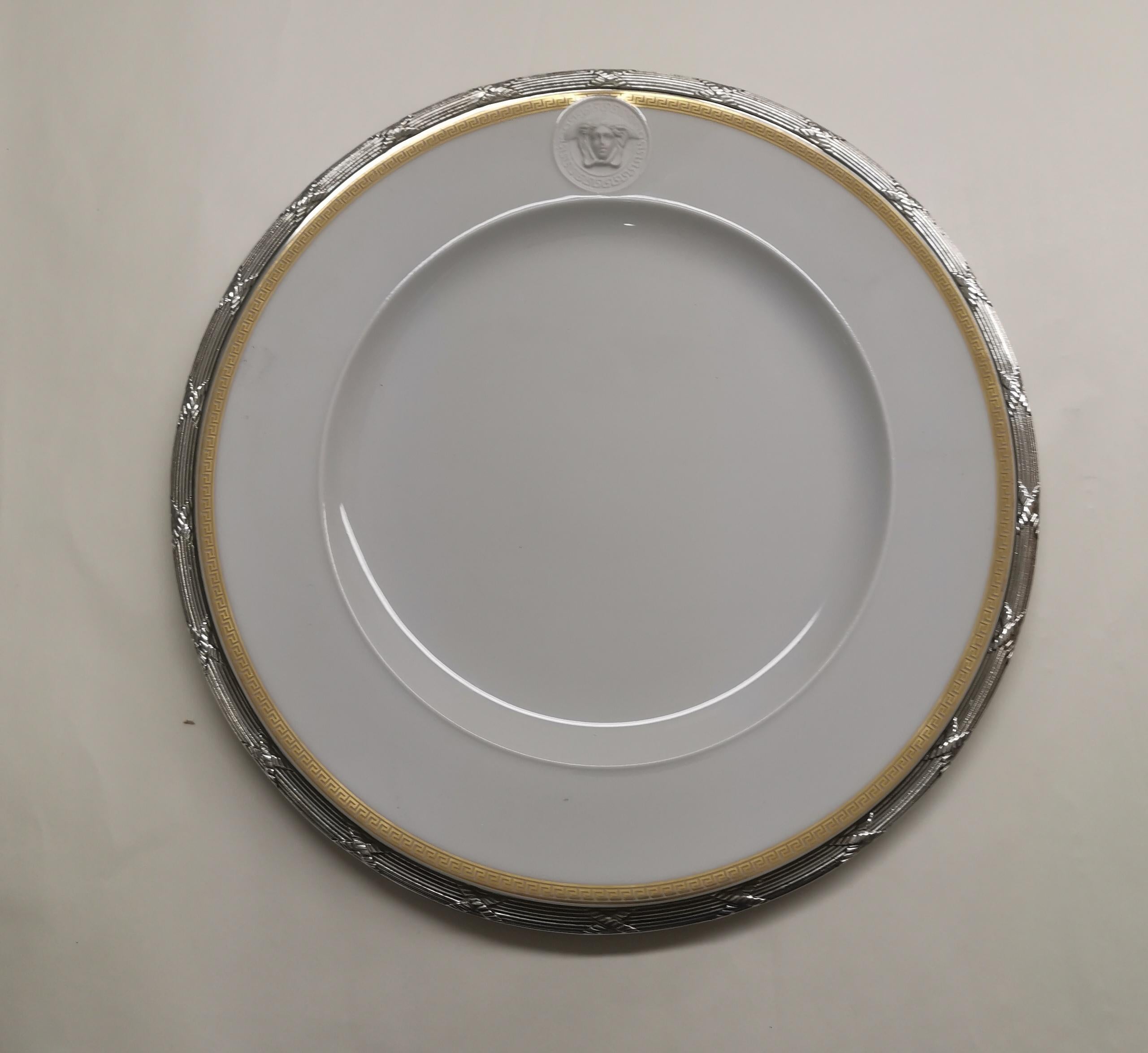 Modern Six Silver Plate Service Chargers Ribbon and Reed Border England For Sale