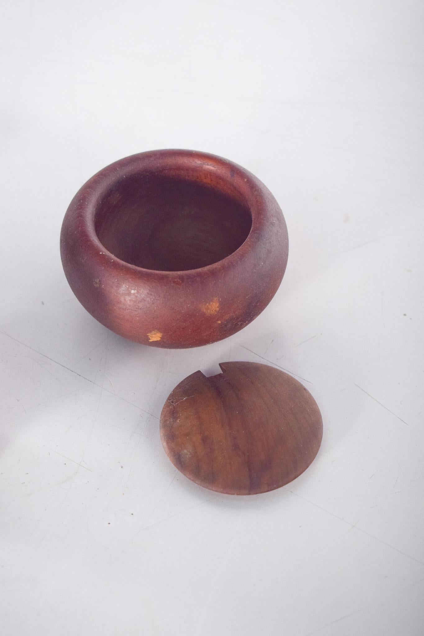 Six Small Danish Miscellaneous Pieces Made of Wood For Sale 1