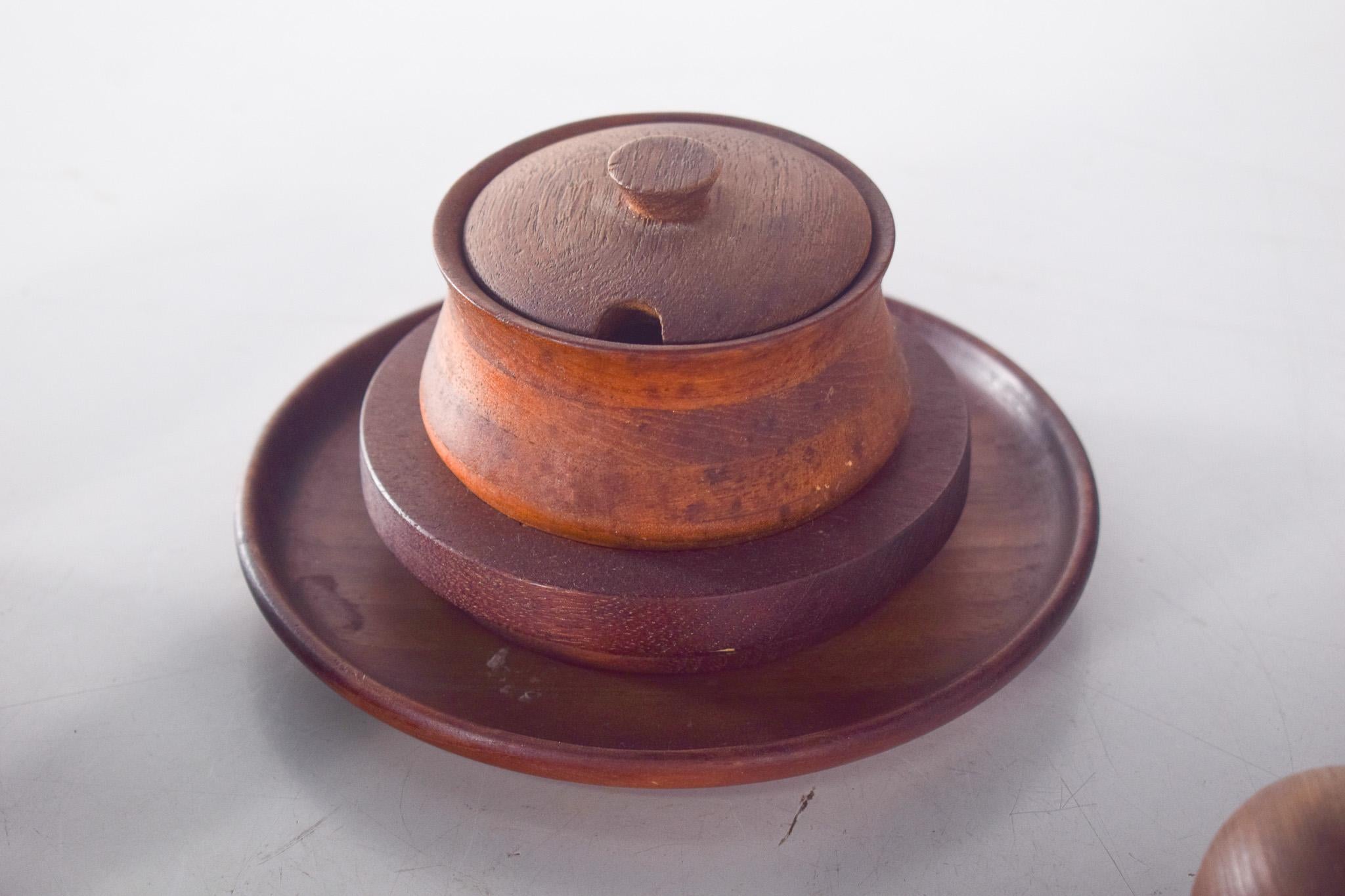 Six Small Danish Miscellaneous Pieces Made of Wood For Sale 2