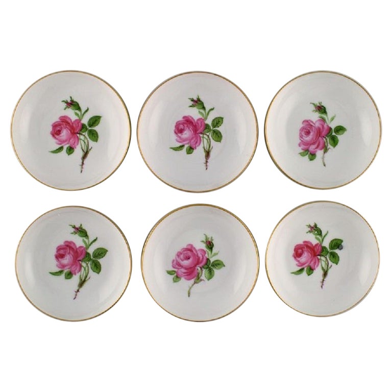 Sechs kleine Meissener Rosa-Rosen-Schalen aus handbemaltem Porzellan mit Goldrand. im Angebot bei 1stDibs Deutschland