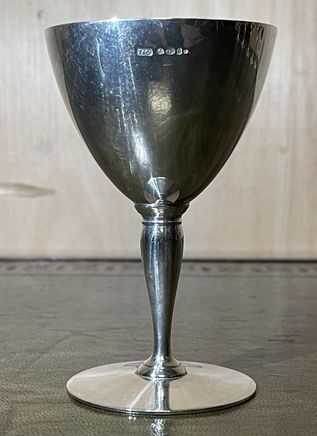 SIX SOLID STERLING SILVER TIFFANY & CO MADE ASPREY LONDON RETAILED WINE GOBLETs For Sale 3