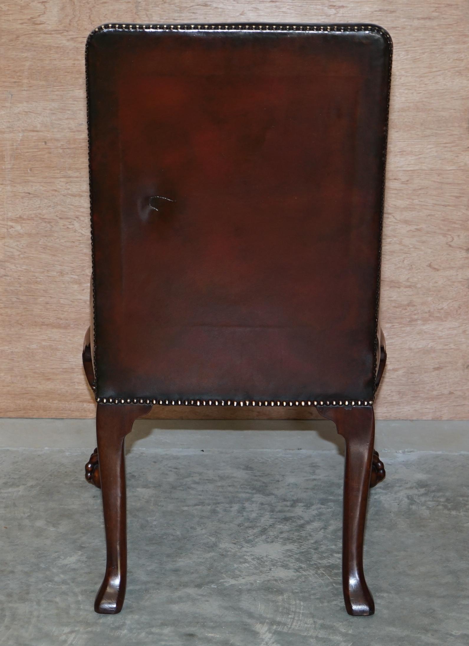 Six superbes chaises de salle à manger en bois dur et cuir Brown entièrement restaurées The Claw and Ball 6 en vente 13