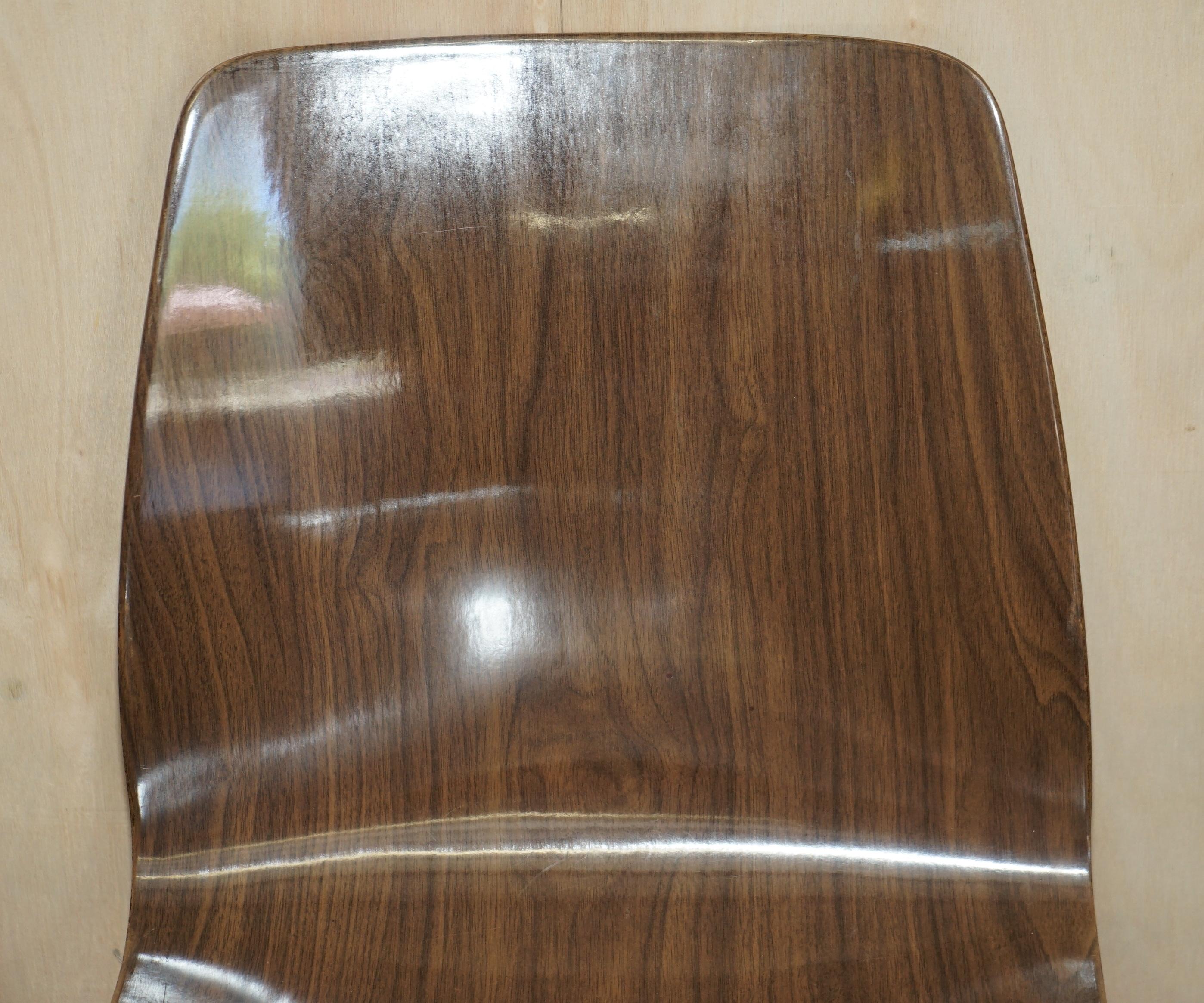 SEIS SILLAS DE COMEDOR APILABLES PAGHOLZ DE ALEMANIA OCCIDENTAL DEL SIGLO XVII 6 Alemán en venta