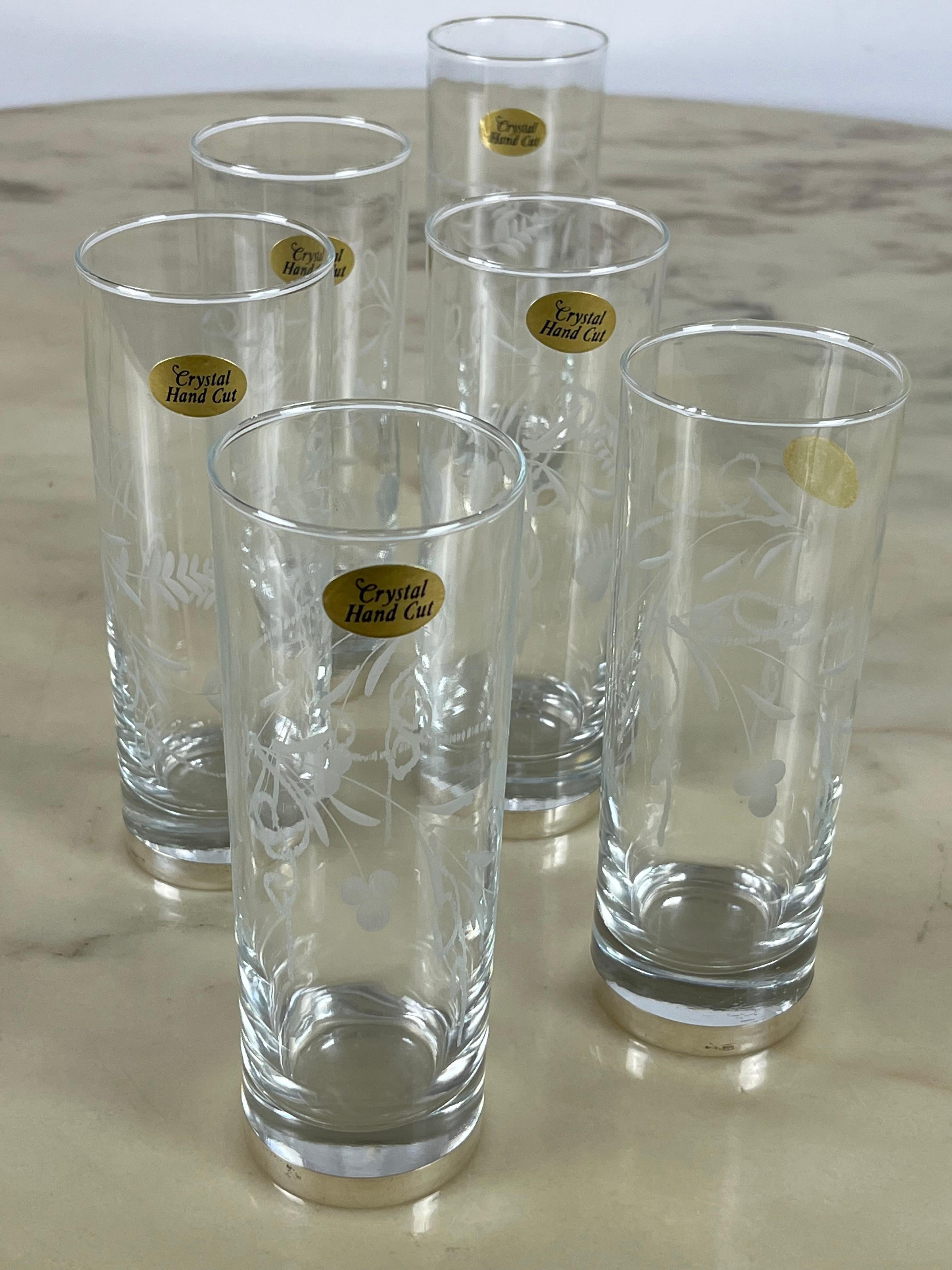 Seis vasos altos de cristal grabado y plata 800, Italia, años 70 en venta 3