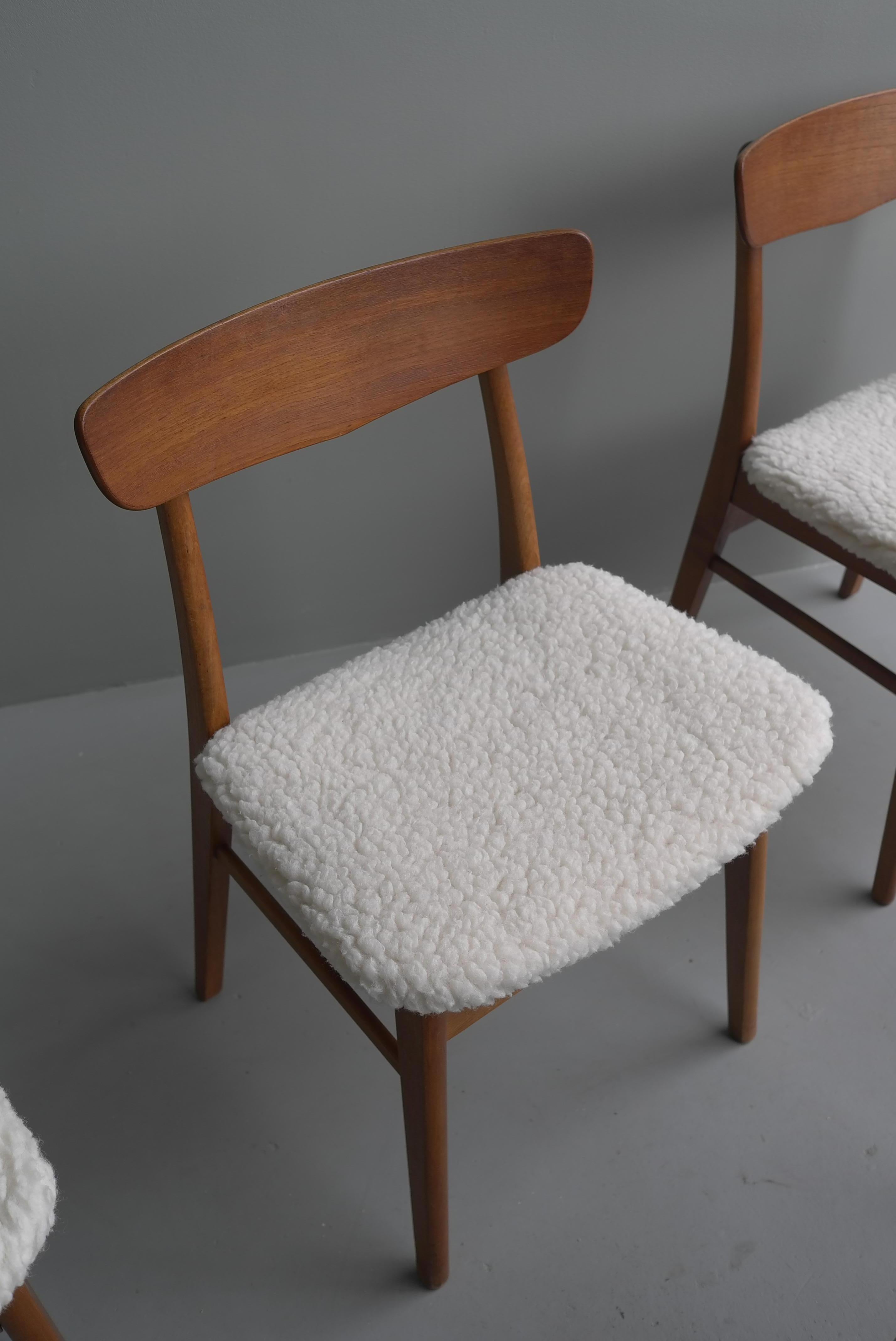 Six Teak Danish Heart Chairs with Seats in Pure Merino Wool, by Farstrup Møbler 8