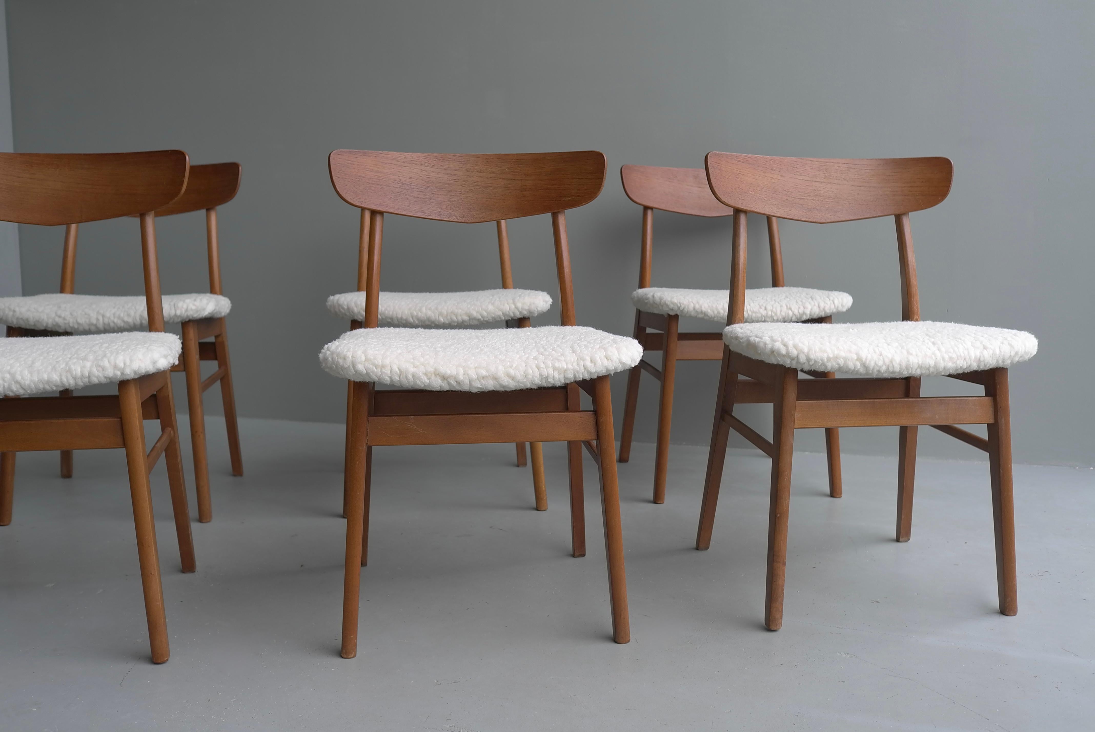 Six Teak Danish Heart Chairs with Seats in Pure Merino Wool, by Farstrup Møbler 9