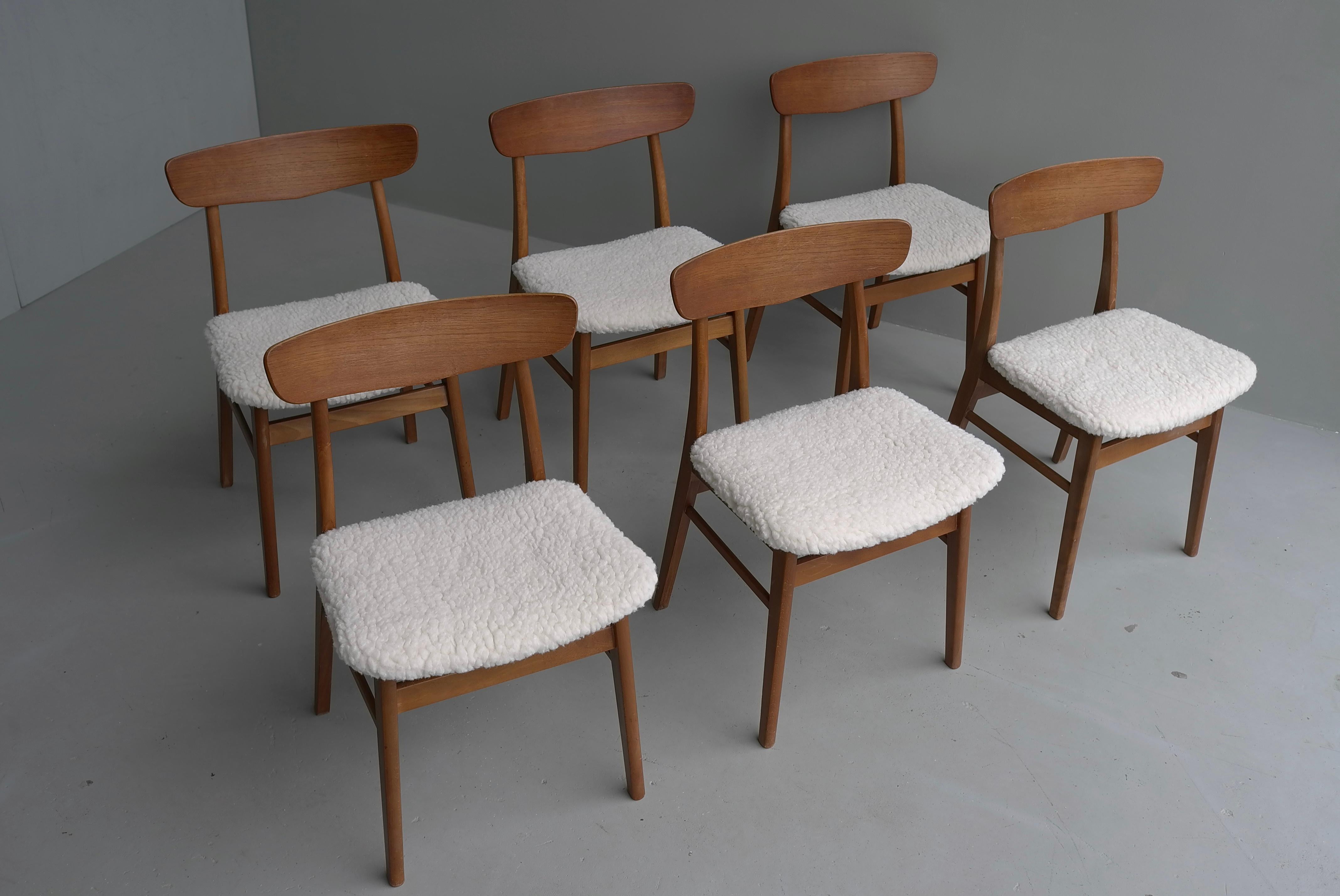 Six Teak Danish Heart Chairs with Seats in Pure Merino Wool, by Farstrup Møbler 3