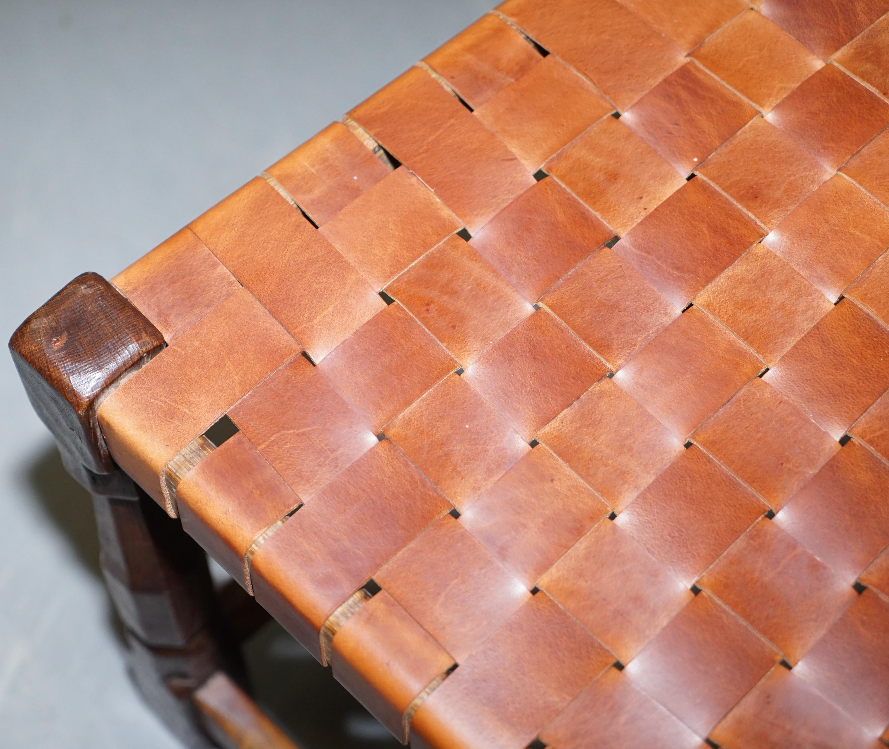 Six très rares chaises de salle à manger Robert (Mouseman) Thompson restaurées en ronce de chêne des années 1930 6 en vente 9