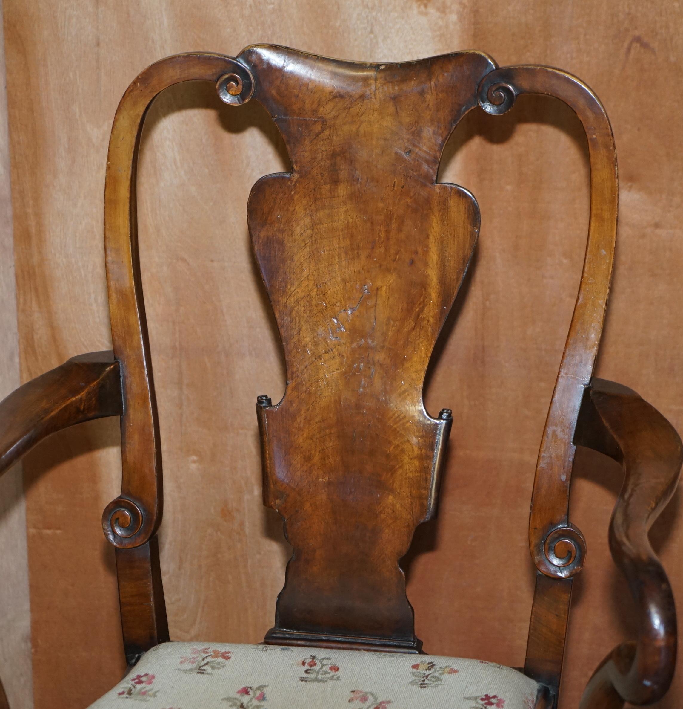 Six Victorian 1880 Walnut Shepherds Crook Dining Chairs with Claw & Ball Feet For Sale 10
