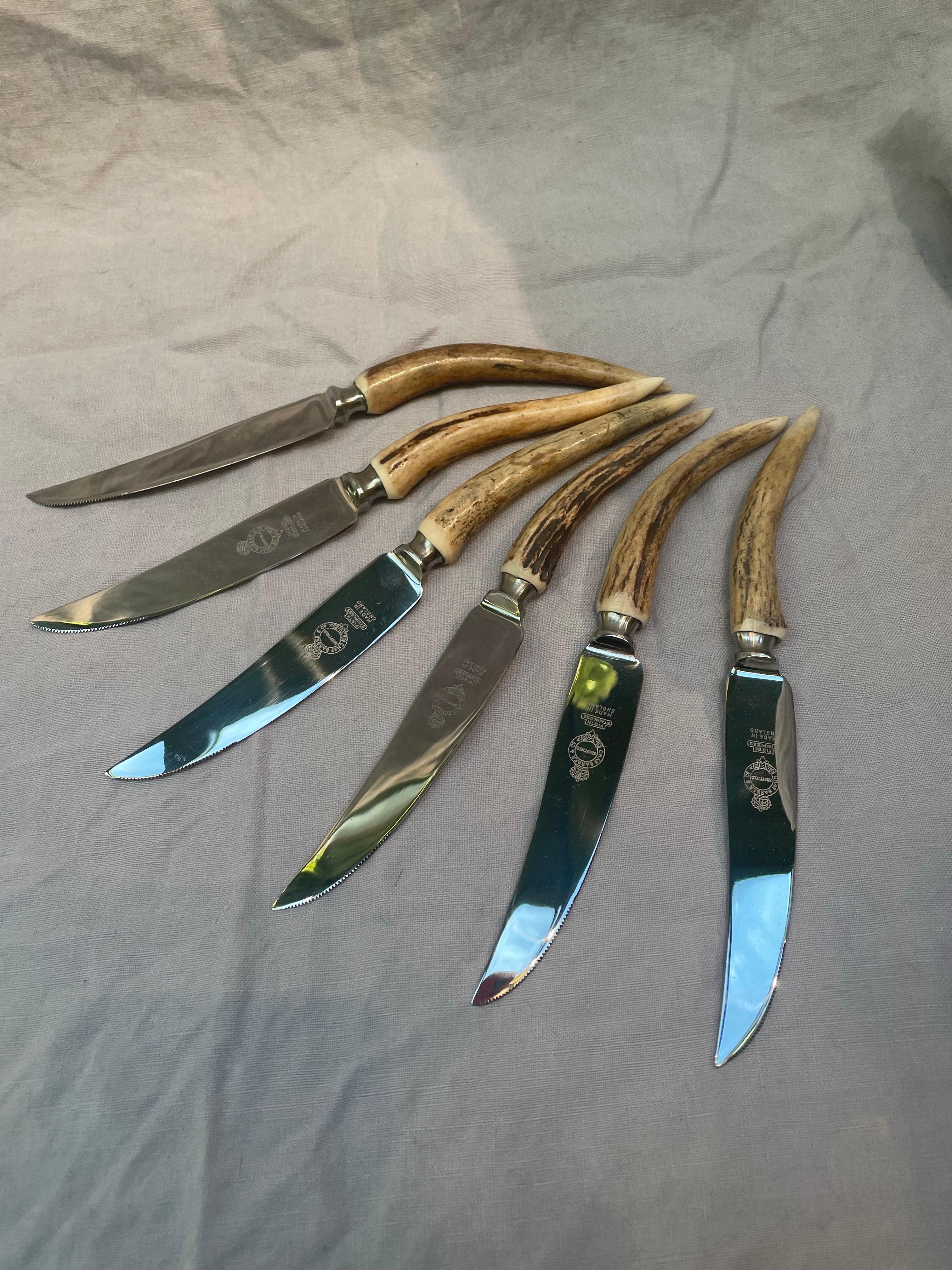 Bois cerf Six couteaux à steak vintage en bois de cerf de Charles H. Barber & Co, Angleterre en vente