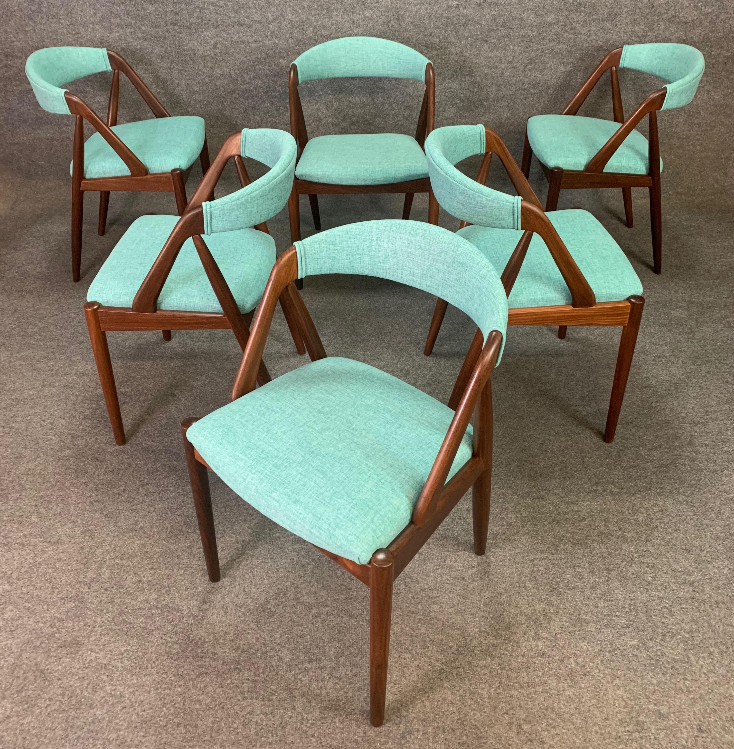 Here is a beautiful set of six Scandinavian Modern dining chairs 