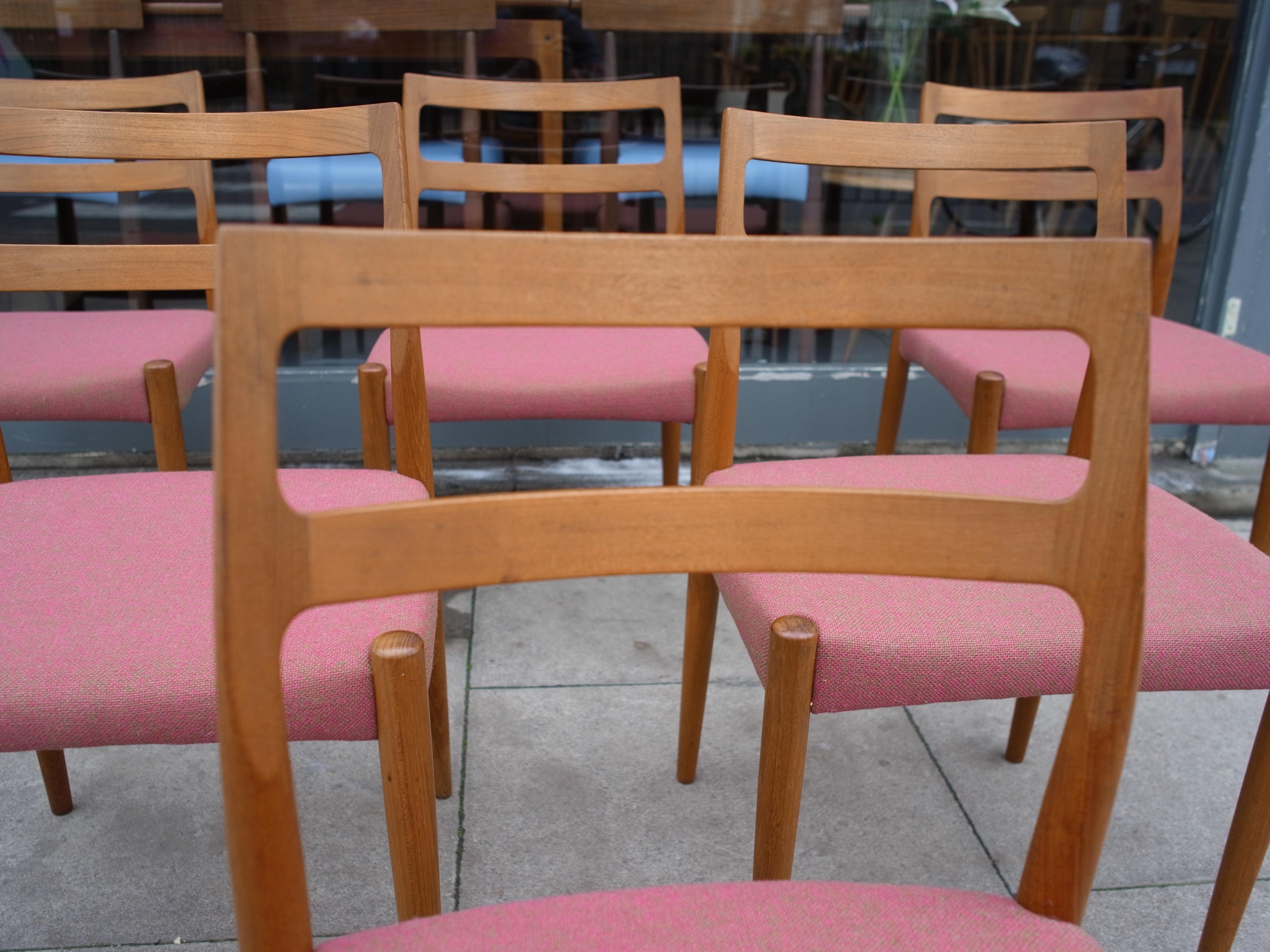 Six Vintage Danish Teak 1960s Dining Chairs by Johannes Andersen In Good Condition For Sale In London, GB
