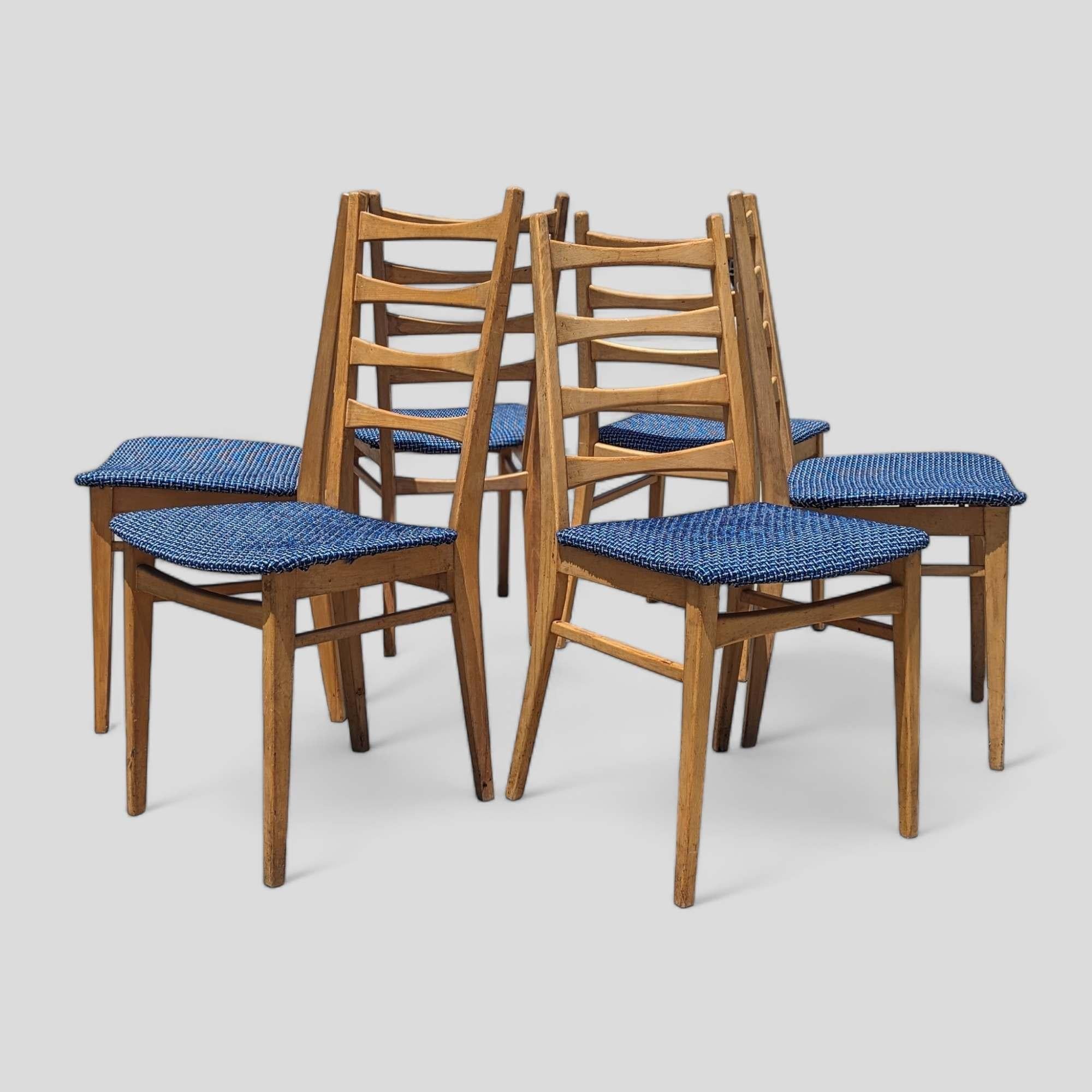 Six Vintage Dining Chairs Ladder Back, Mid Century, Beech Wood, Blue Upholstery In Good Condition For Sale In Rancho Cucamonga, CA