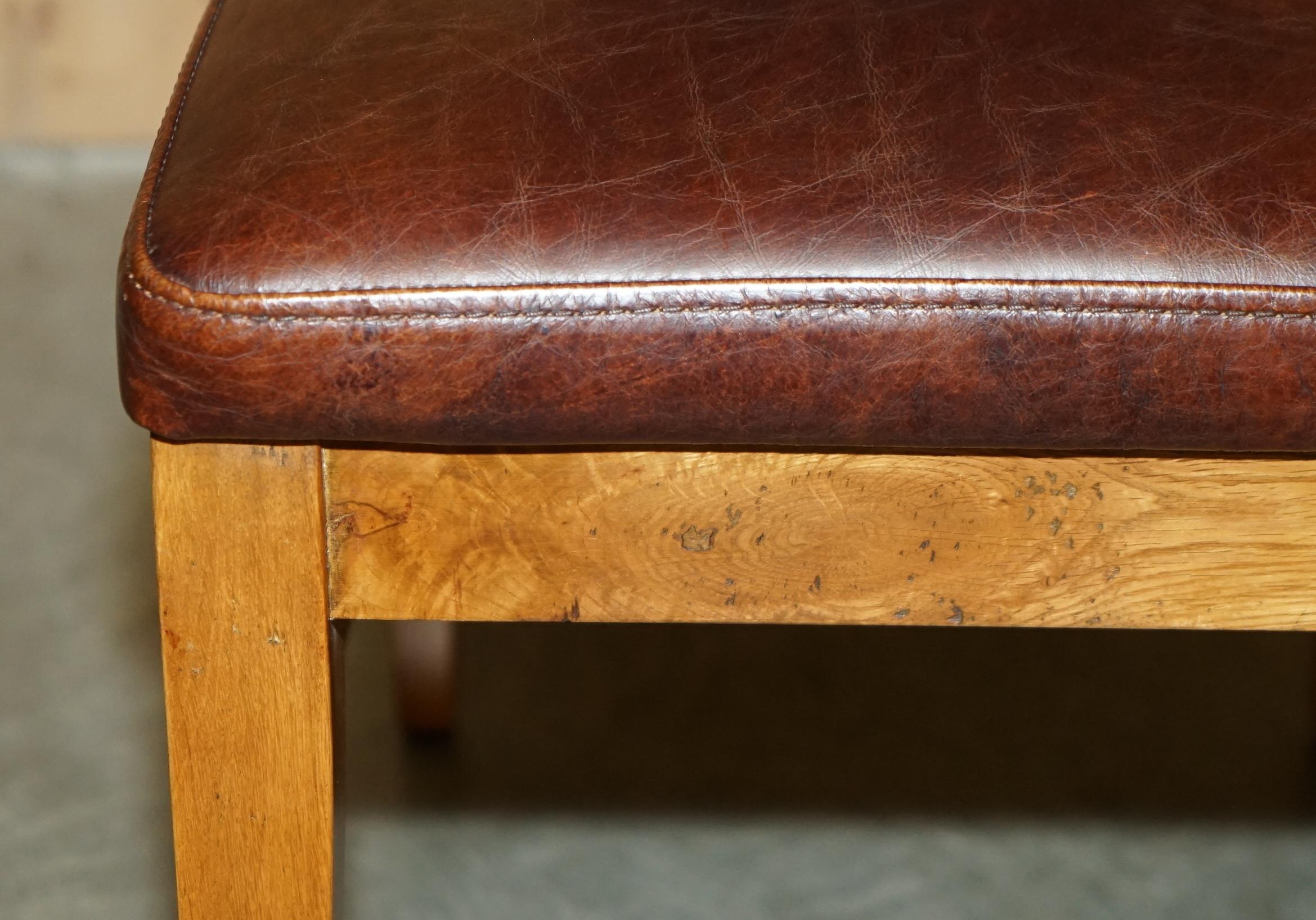 SiX VINTAGE ENGLISCH EICHE & HERITAGE BROWN LEATHER HALO HIGH BACK DINING CHAIRS im Angebot 1