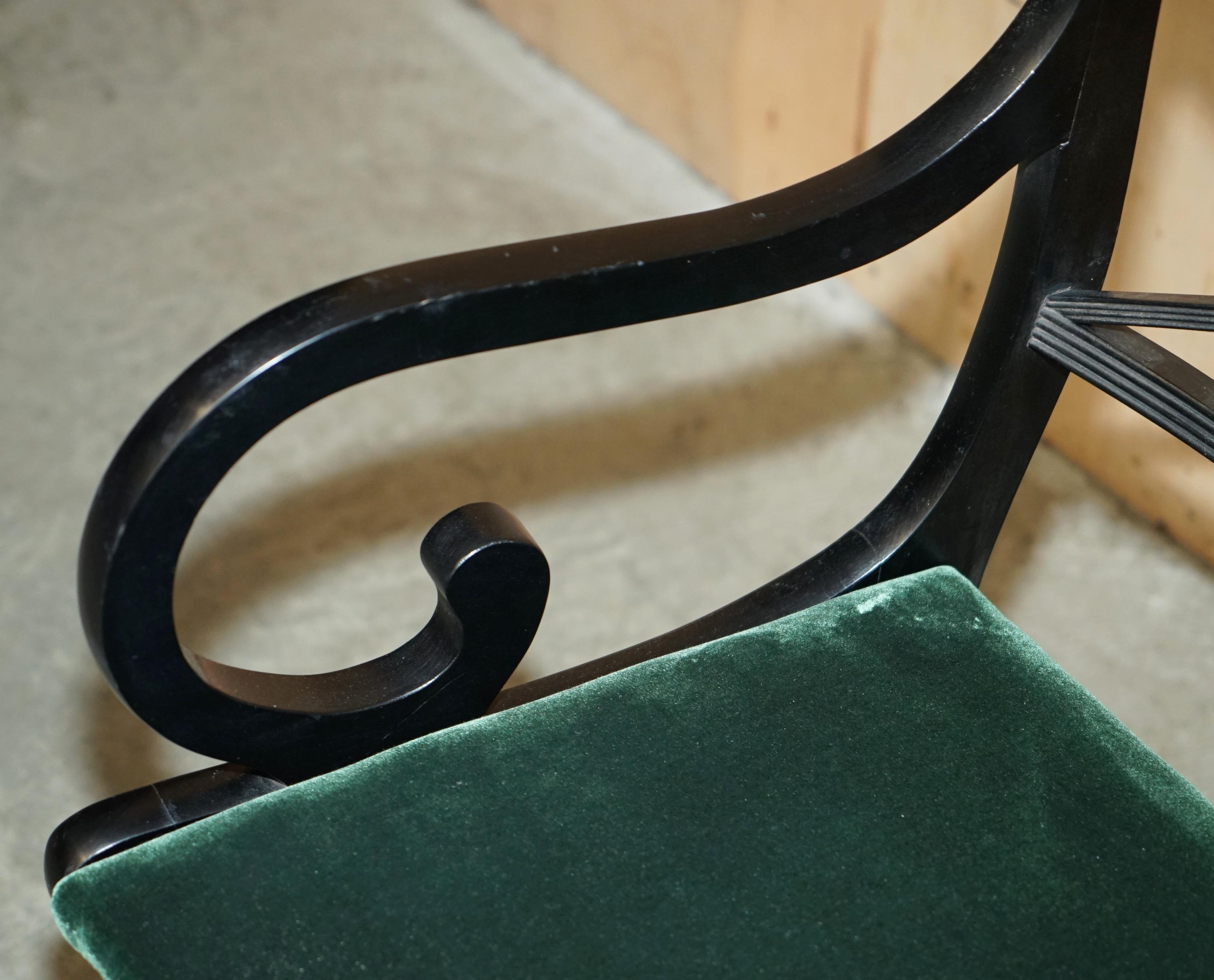 SIX VINTAGE ENGLISH REGENCY EBONISED SABRE LEG GREEN VELVET DINING CHAiRS 6 For Sale 1