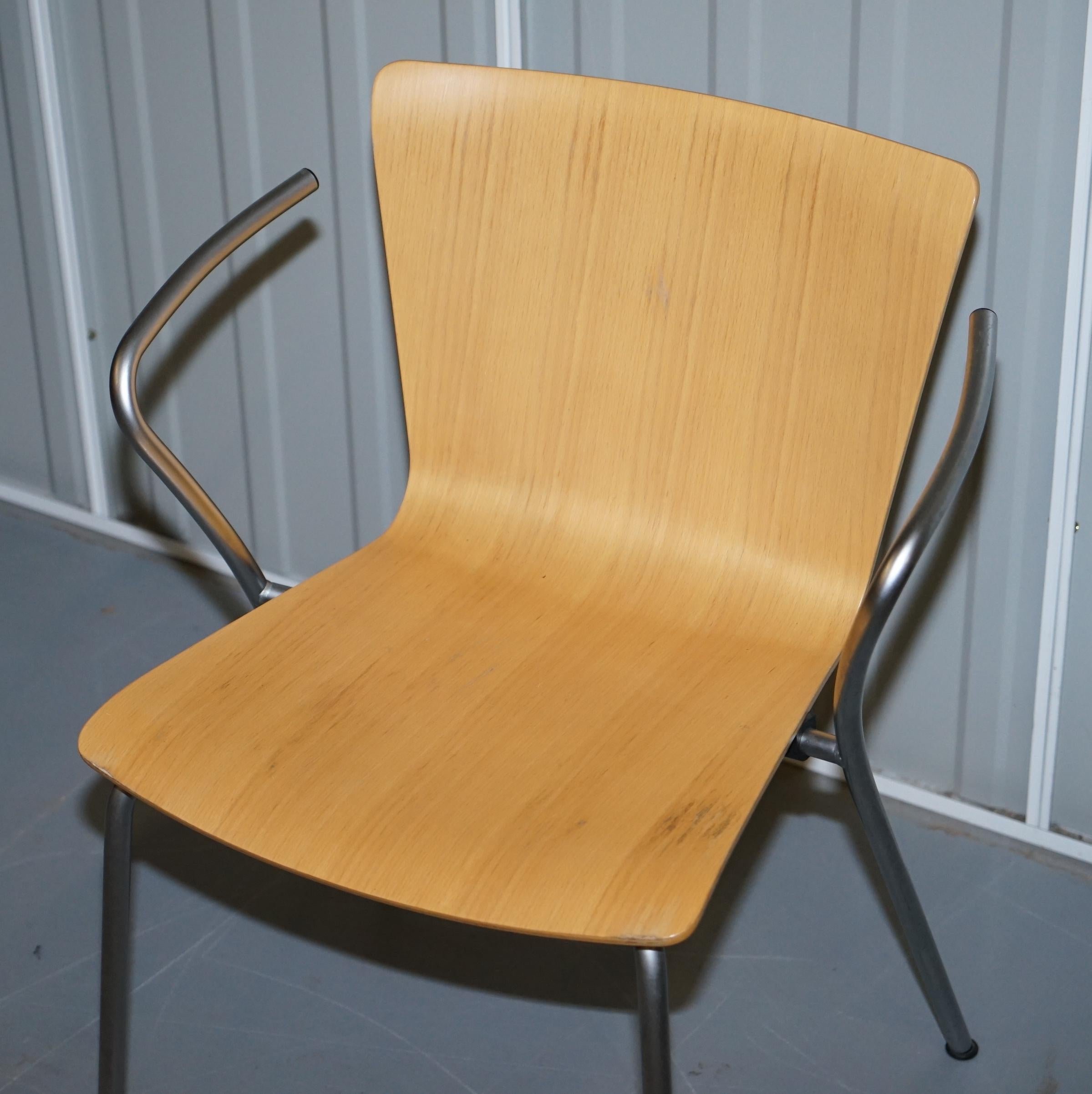Seis sillones apilables vintage Fritz Hansen Vico Magistretti Duo de madera curvada 6 4 2 siglo XX en venta