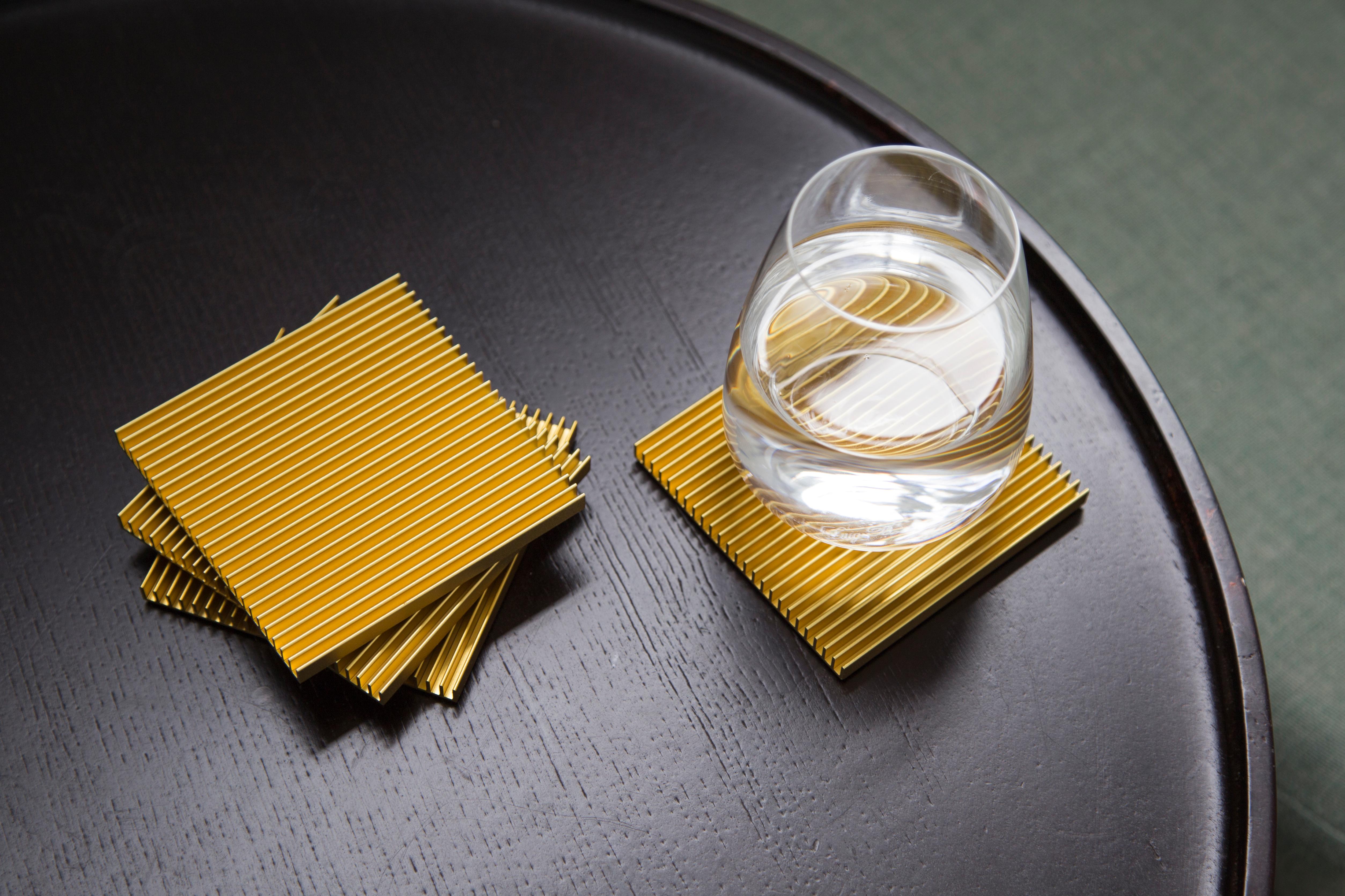 Chinese Sixteen Fin Coasters from Souda, In Stock, Black.