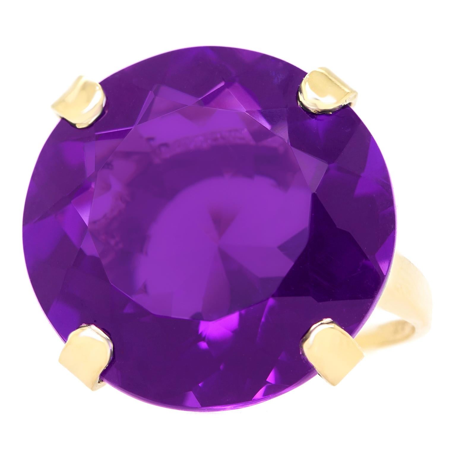 Sixties Chic Amethyst-Set Gold Ring 5