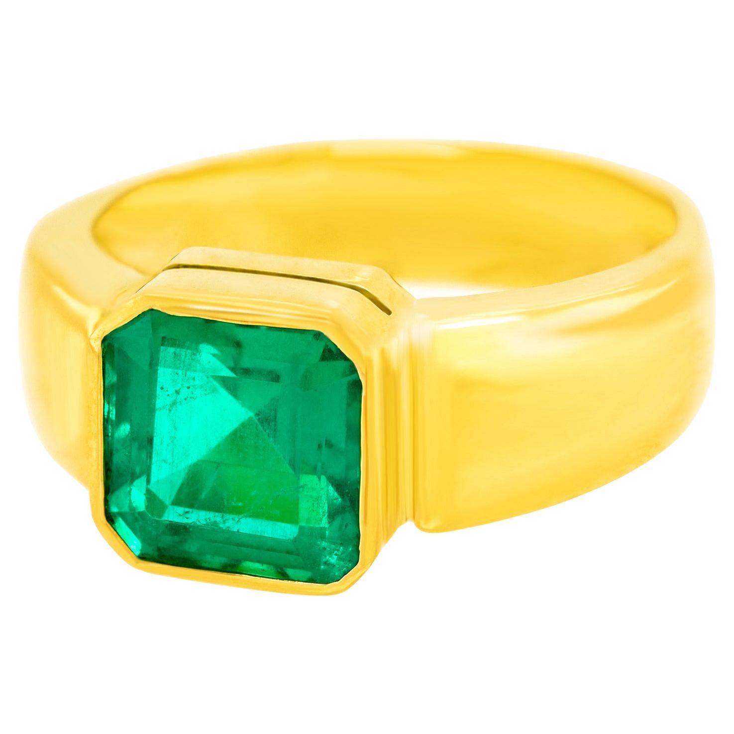Sixties Emerald Ring For Sale