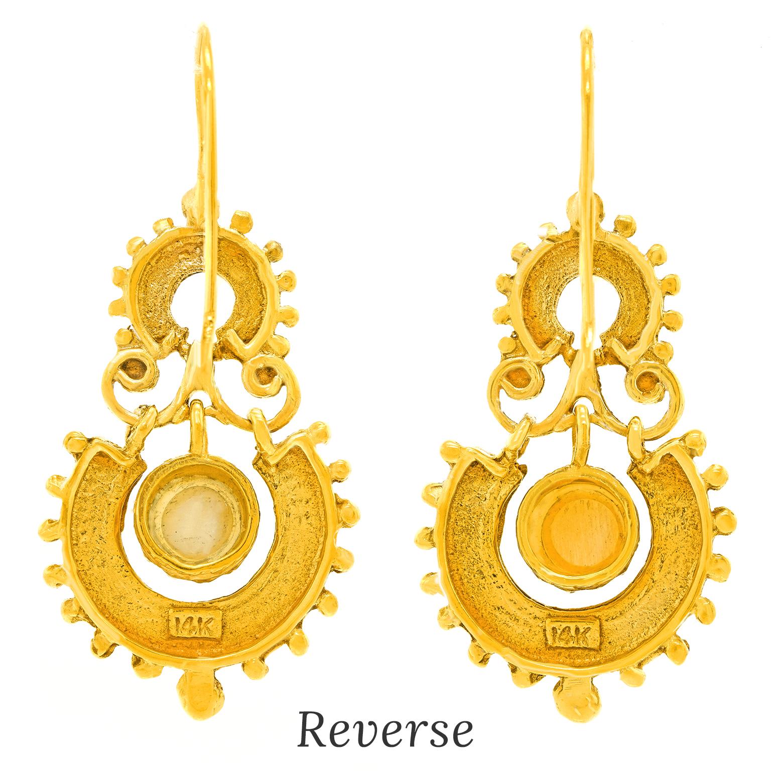 Boucles d'oreilles étrusques des années 60 en vente 1