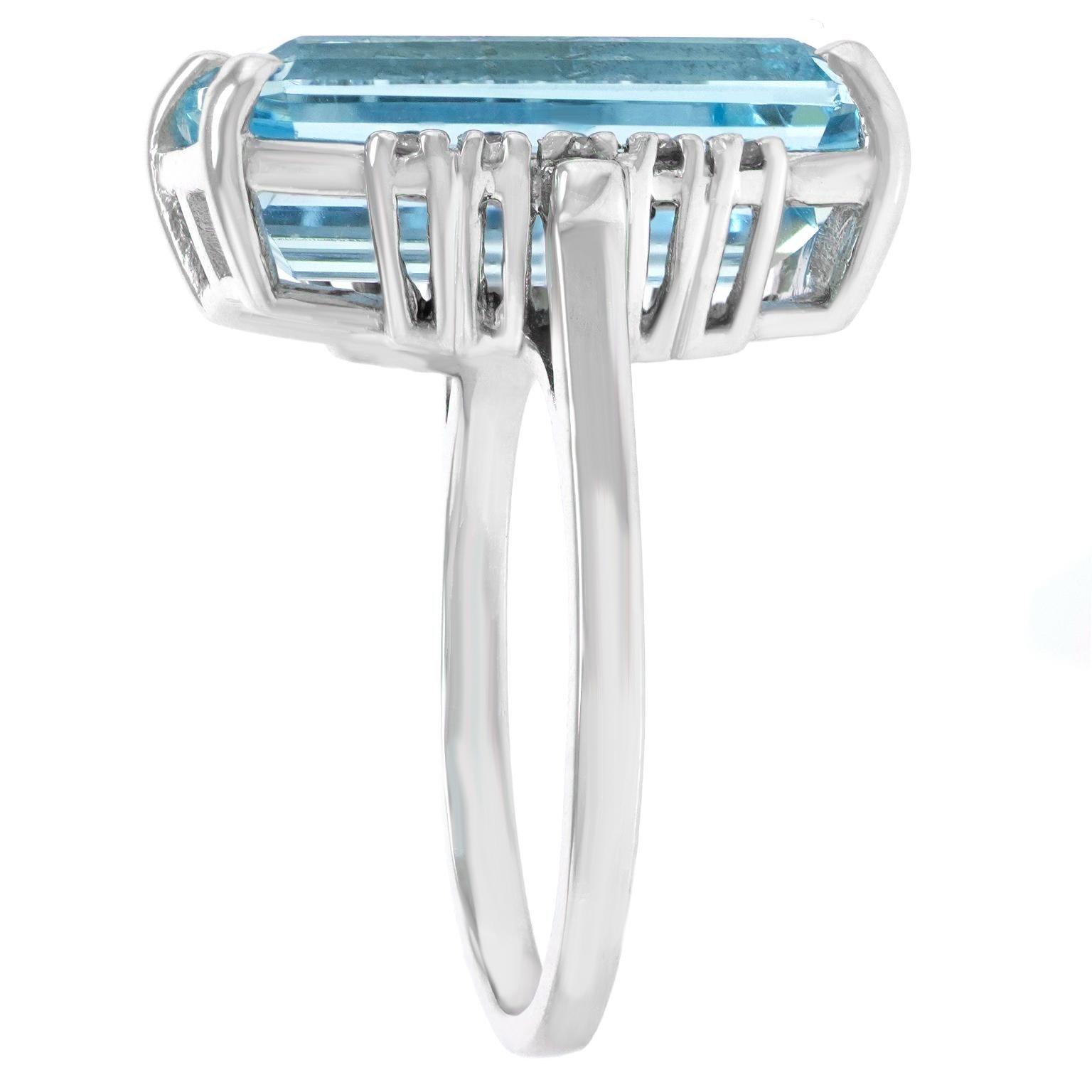 Moderner Aquamarin- und Diamantring aus den Sechzigern im Angebot 2