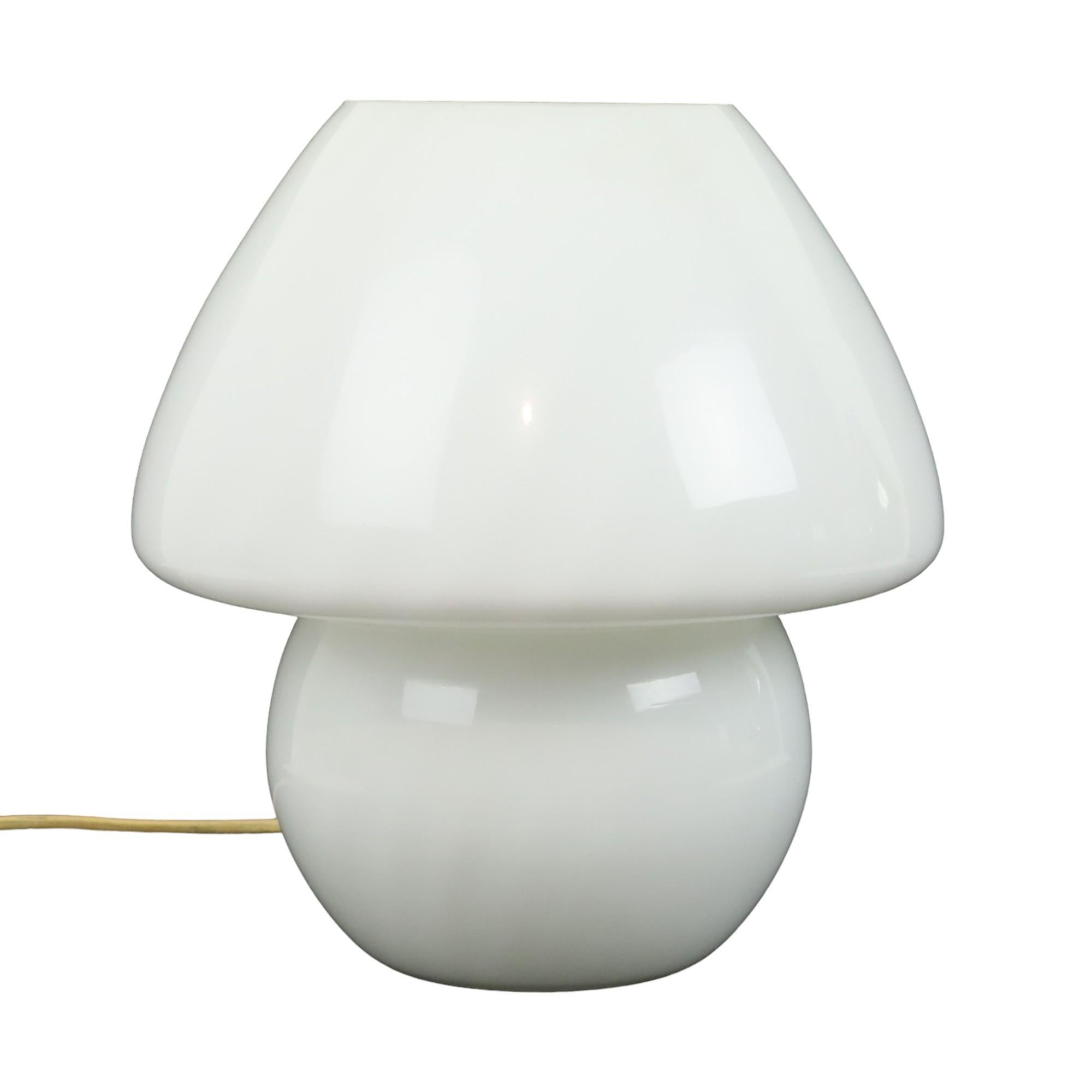 Allemand Lampe crapaud champignon des années 60 A Space Design/One en vente