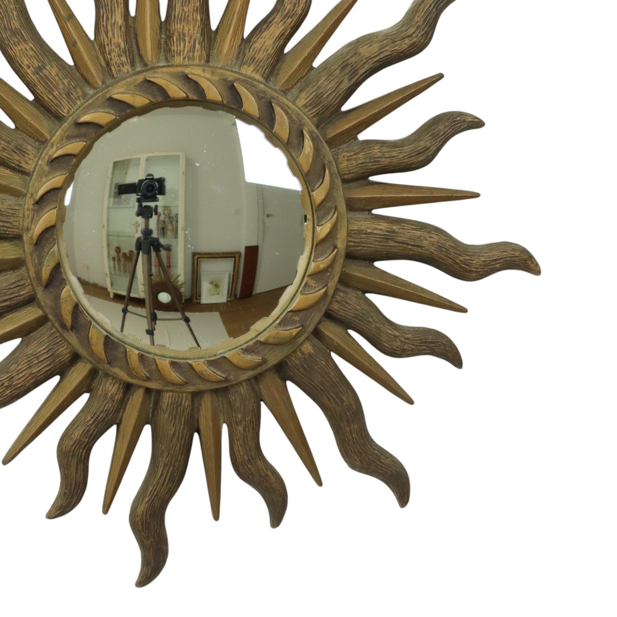 Sixties Sunburst Butler Mirror Sun Mirror Ball Glass Resin 43cm In Good Condition For Sale In Poperinge, BE
