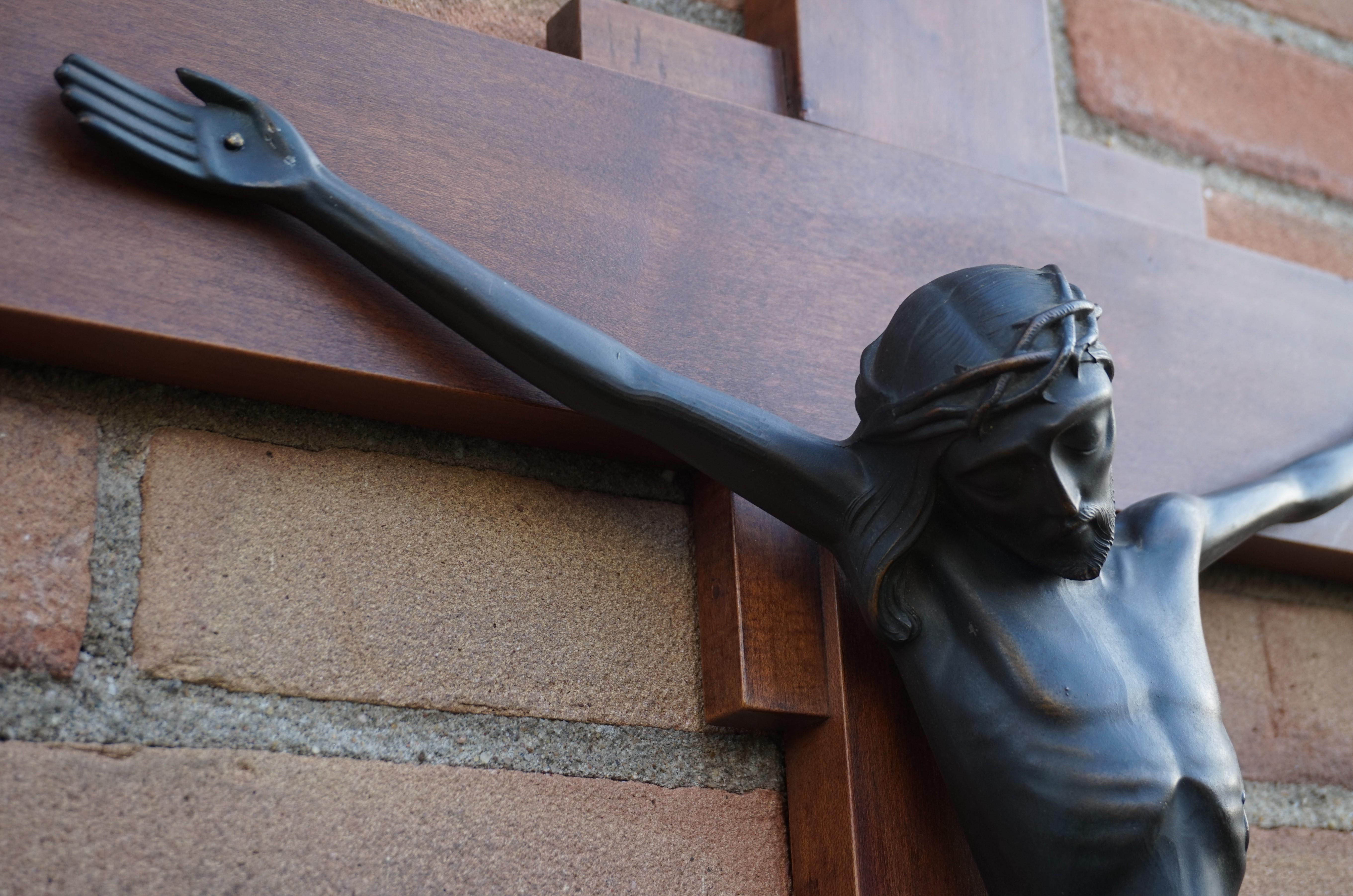 Sizable Art Deco Wall Crucifix with a Stylized and Bronzed Corpus of Christ In Good Condition In Lisse, NL