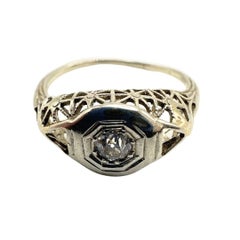 Size 4.75 14K White Gold Antique Ring with Diamond - Timeless Beauty for Women