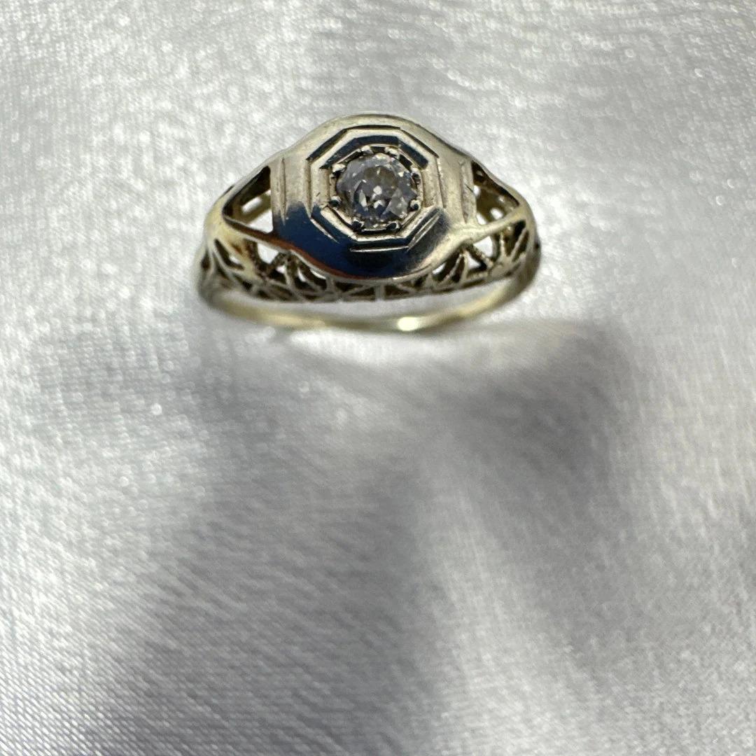 Taille ronde Taille 4.75 Bague antique en or blanc 14K avec diamant - Timeless Beauty for Women en vente