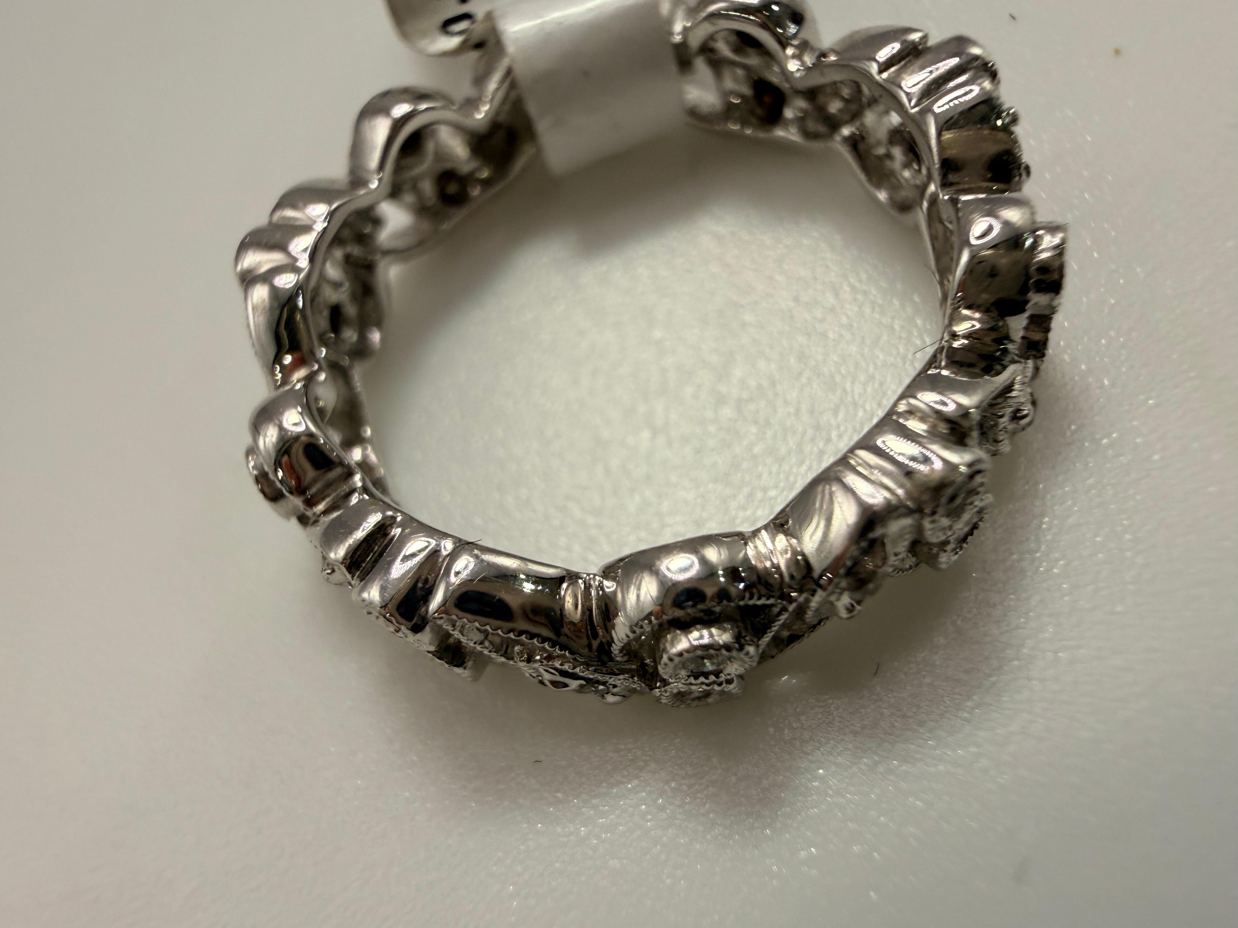 Taglio brillante Fascia nuziale dell'eternità misura 5 Anello con diamante in oro 14KT 0,18ct in vendita