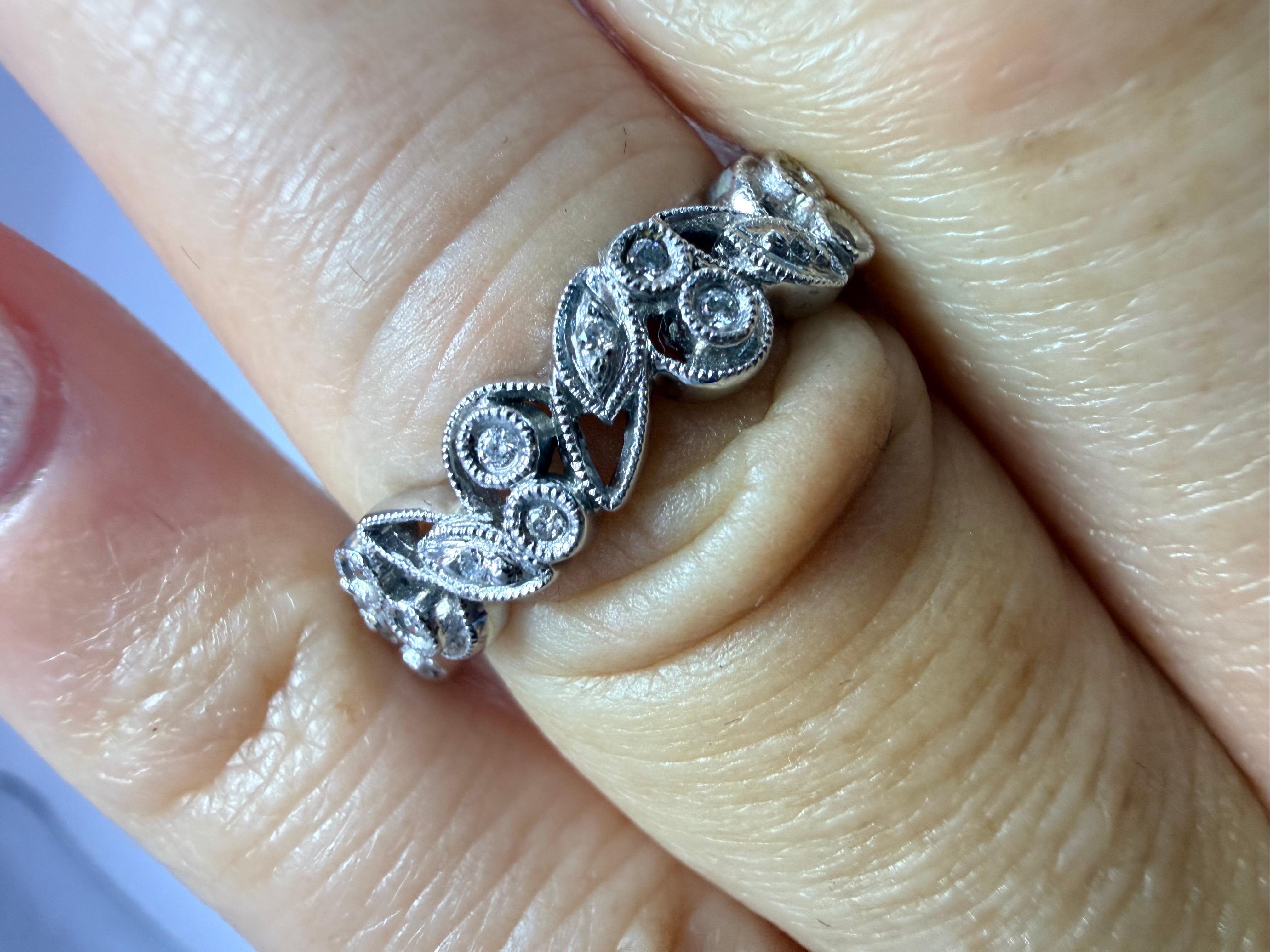 da uomo o donna Fascia nuziale dell'eternità misura 5 Anello con diamante in oro 14KT 0,18ct in vendita