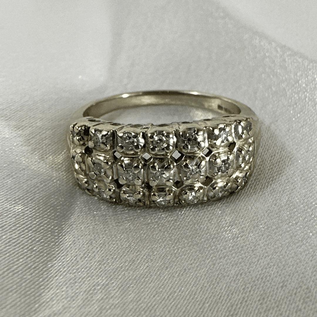 Art Deco Size 7 - 14K White Gold With 21 Small Diamonds Antique Ring for Women For Sale