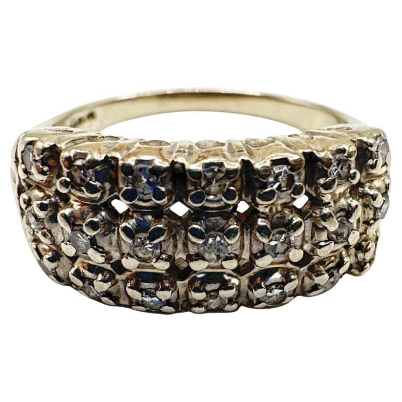 Size 7 - 14K White Gold With 21 Small Diamonds Antique Ring for Women For Sale