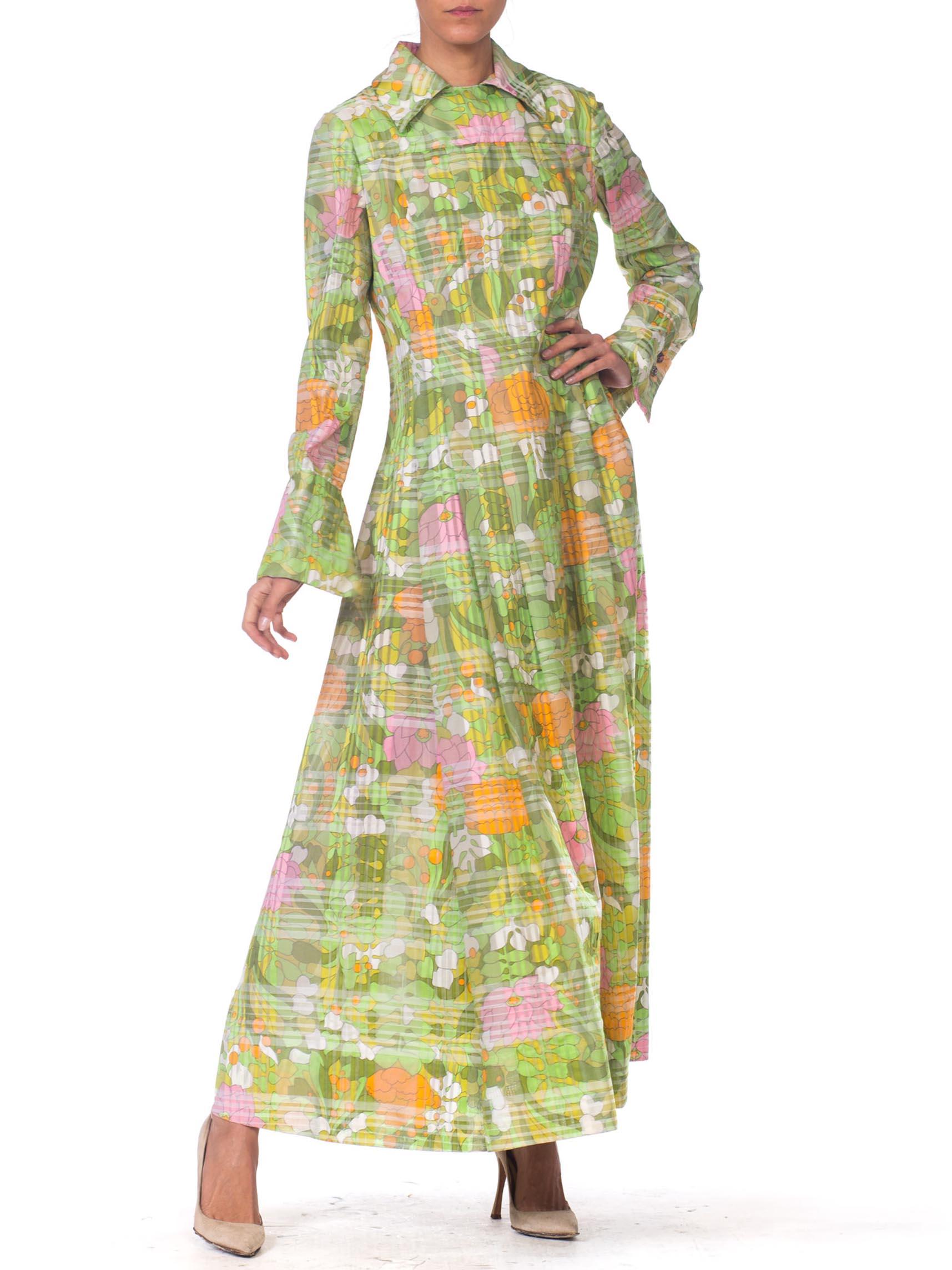 1960S Preppy Mod Floral Print Pleated Maxi Dress With Pink Crystal Buttons & Hidden Pockets!