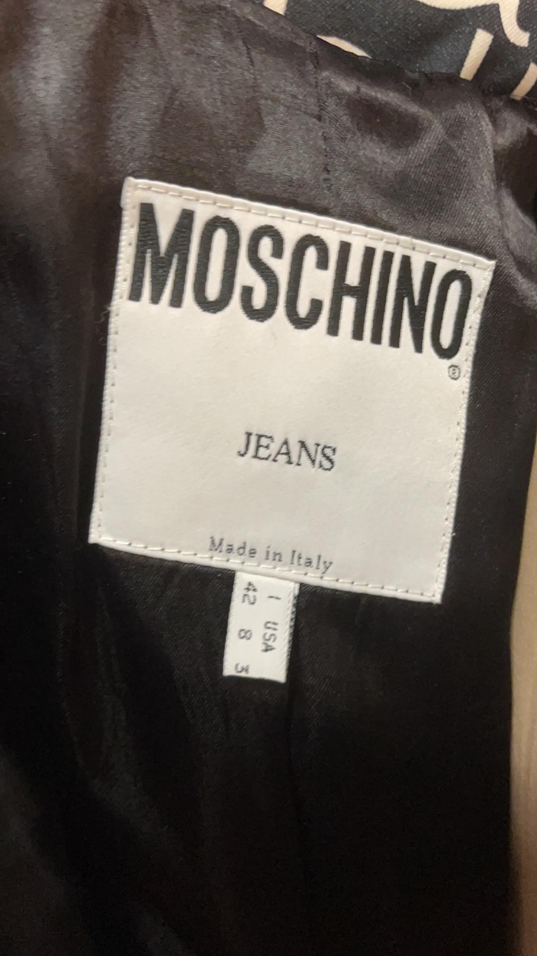 Größe 8 Moschino Jeans Schwarz-Weißer Allover-Blazer im Angebot 7