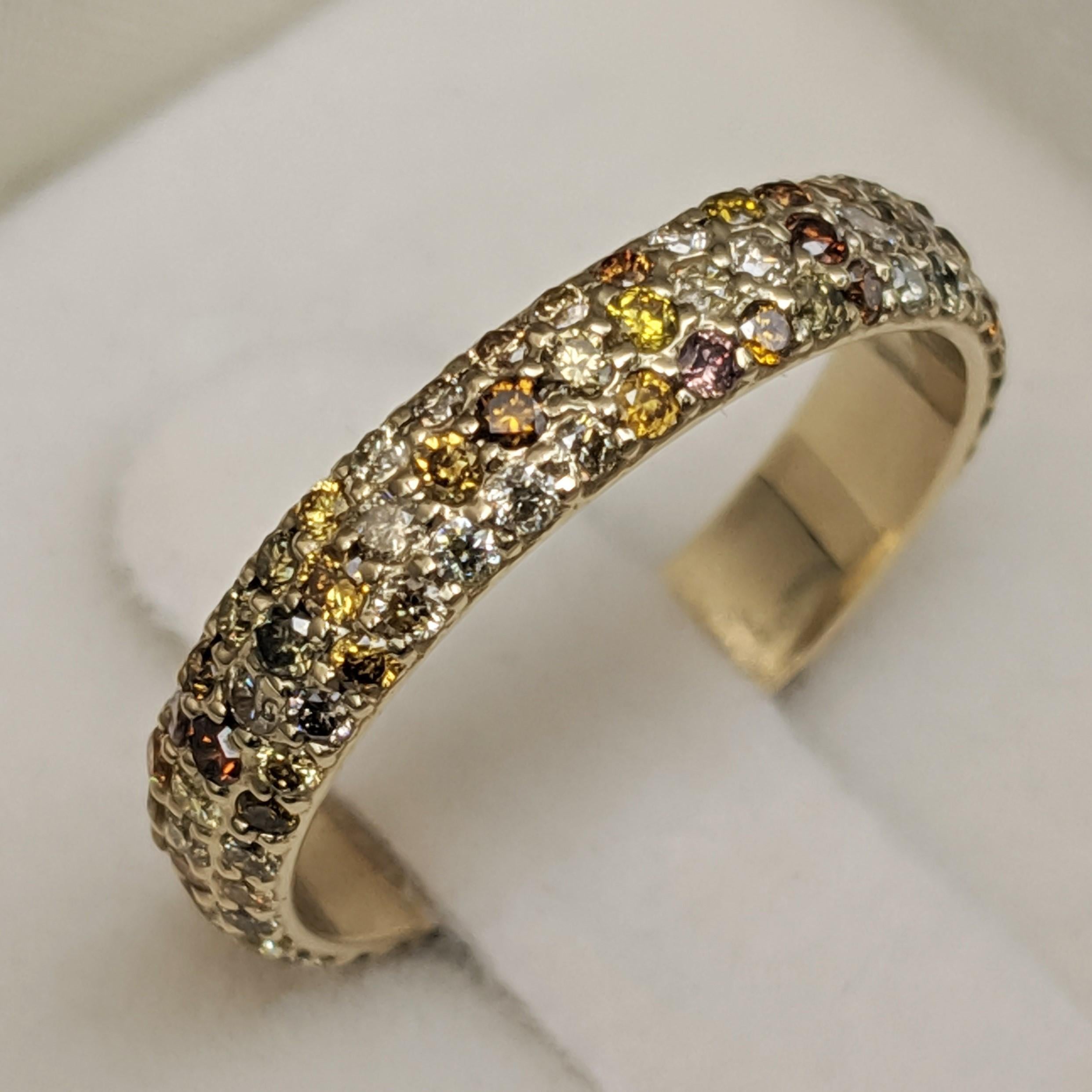 $1 NO RESERVE!   1.16 Ct Fancy  Diamonds Eternity Band 14 kt. Yellow gold Ring In New Condition For Sale In Ramat Gan, IL