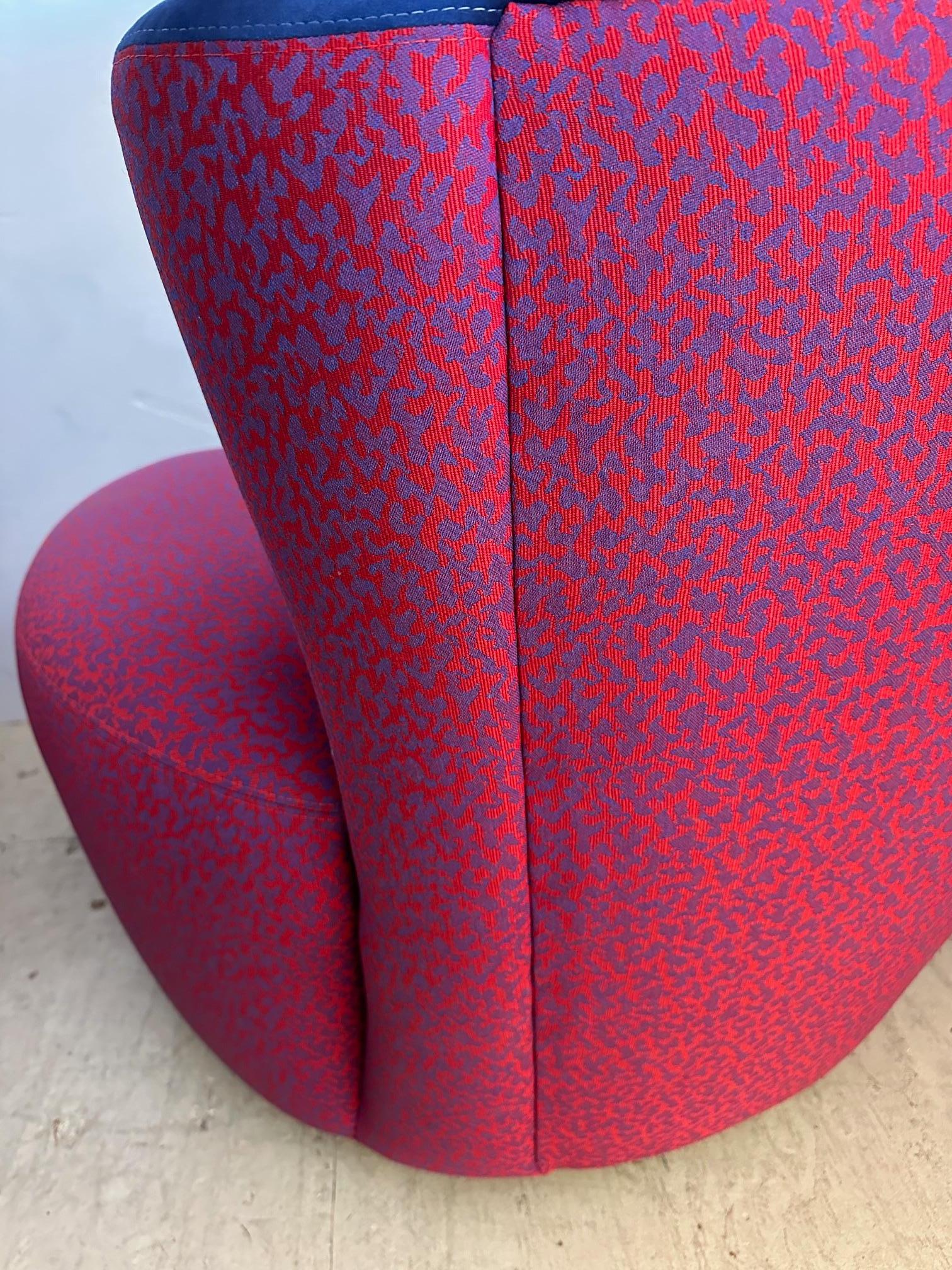 Sizzling Hot Nautilus Upholstered Swivel Club Chairs For Sale 3