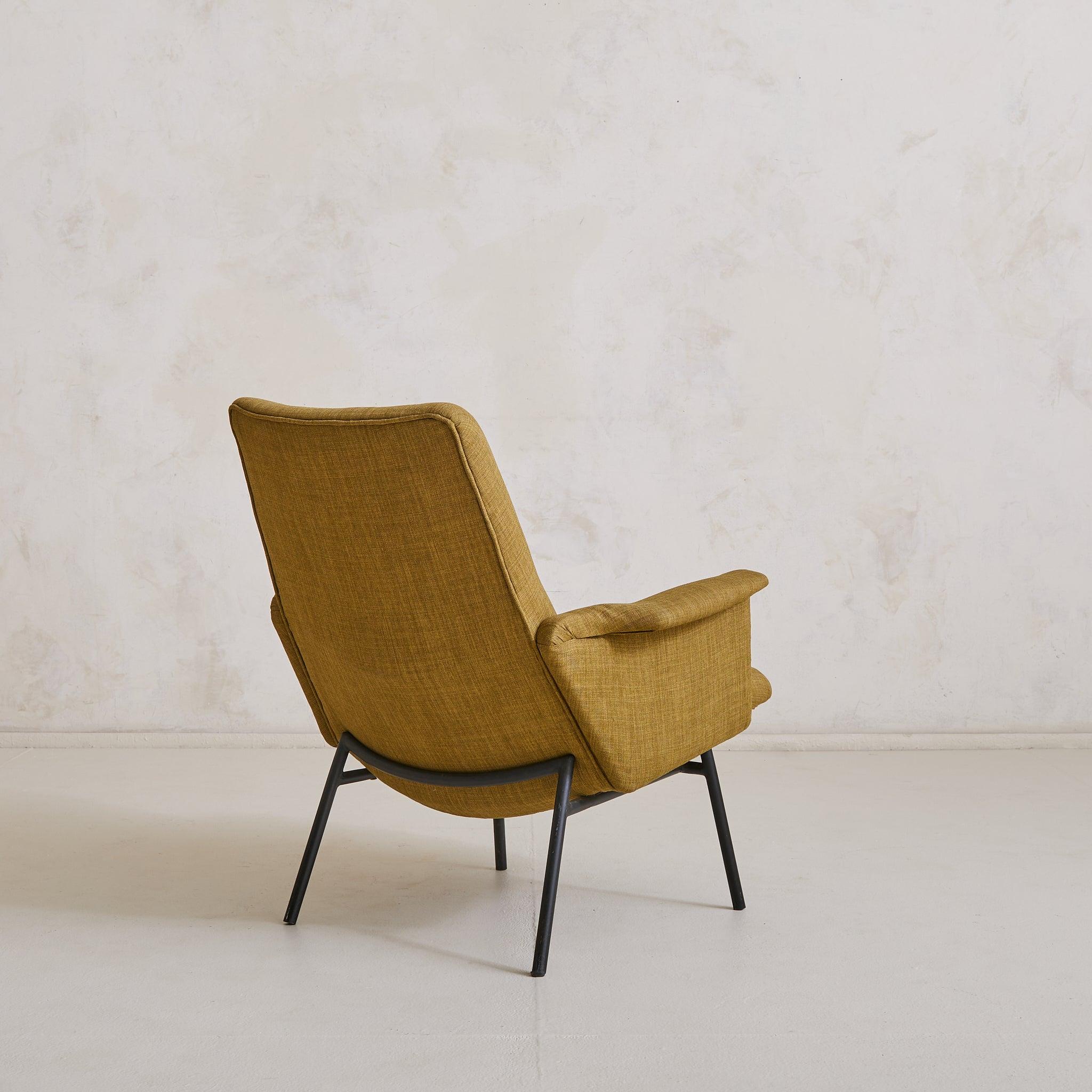 SK660' Olivgrüner Sessel von Pierre Guariche für Steiner, 1953 - 2 verfügbar im Zustand „Gut“ im Angebot in Chicago, IL