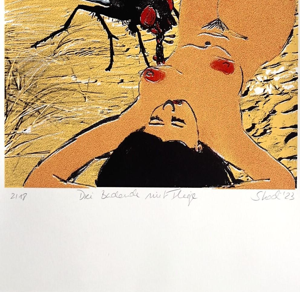 Sérigraphie d'art de scène de plage « Trois baigneurs avec une mouche » édition limitée - Beige Nude Print par Skadi Engeln