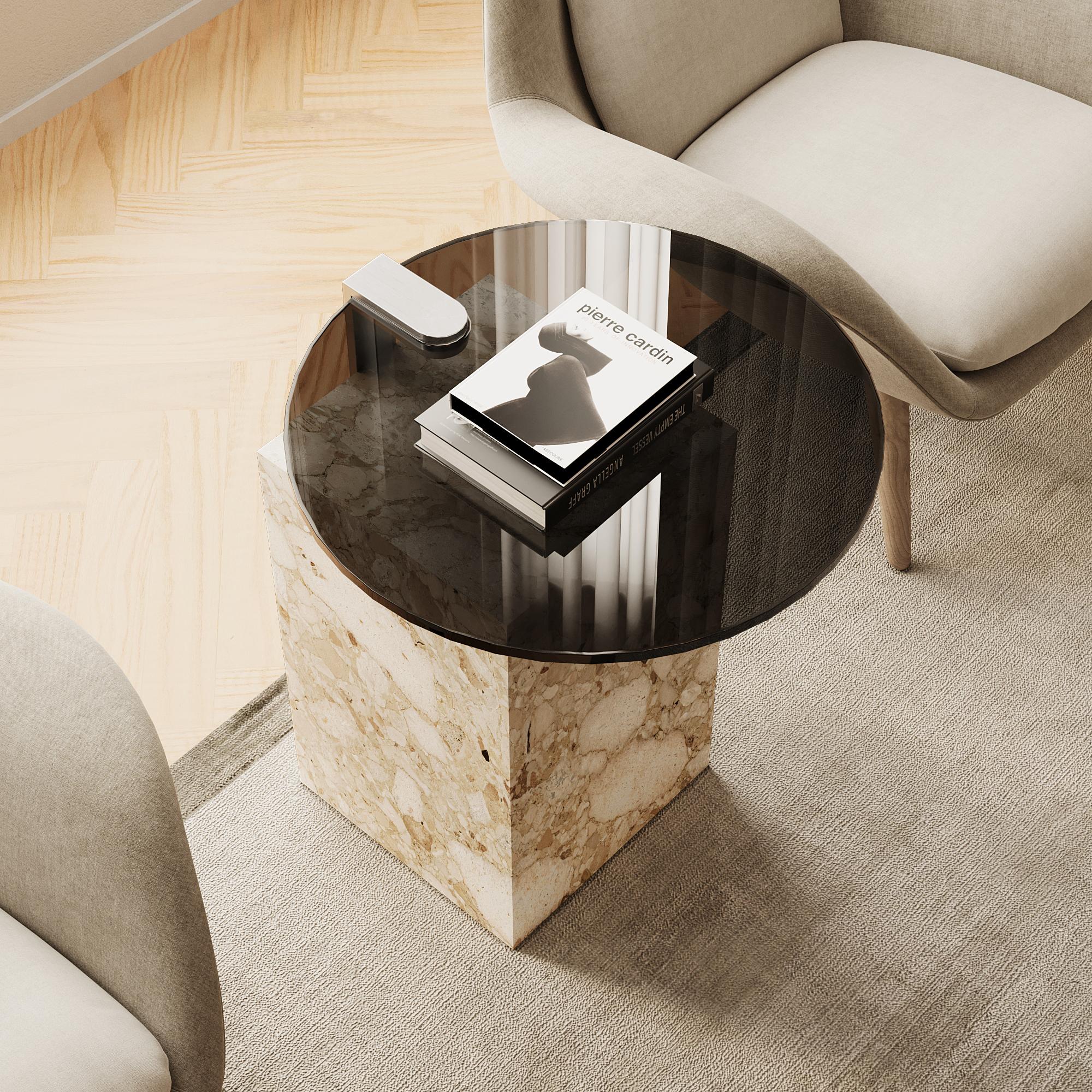 Portuguese Skagen - Marble Side-Table -  Calacatta Viola For Sale