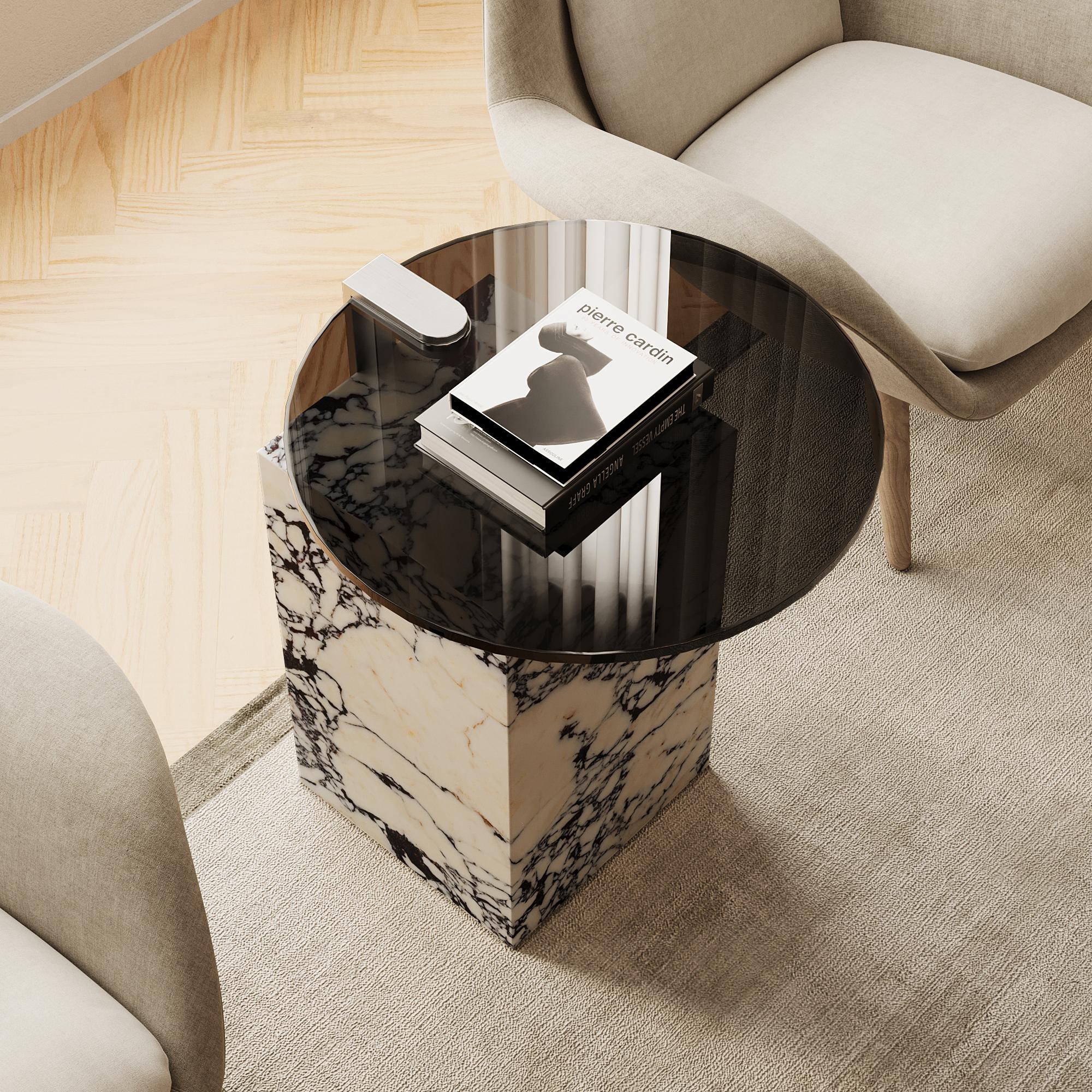 Skagen - Marble Side-Table -  Calacatta Viola For Sale 1