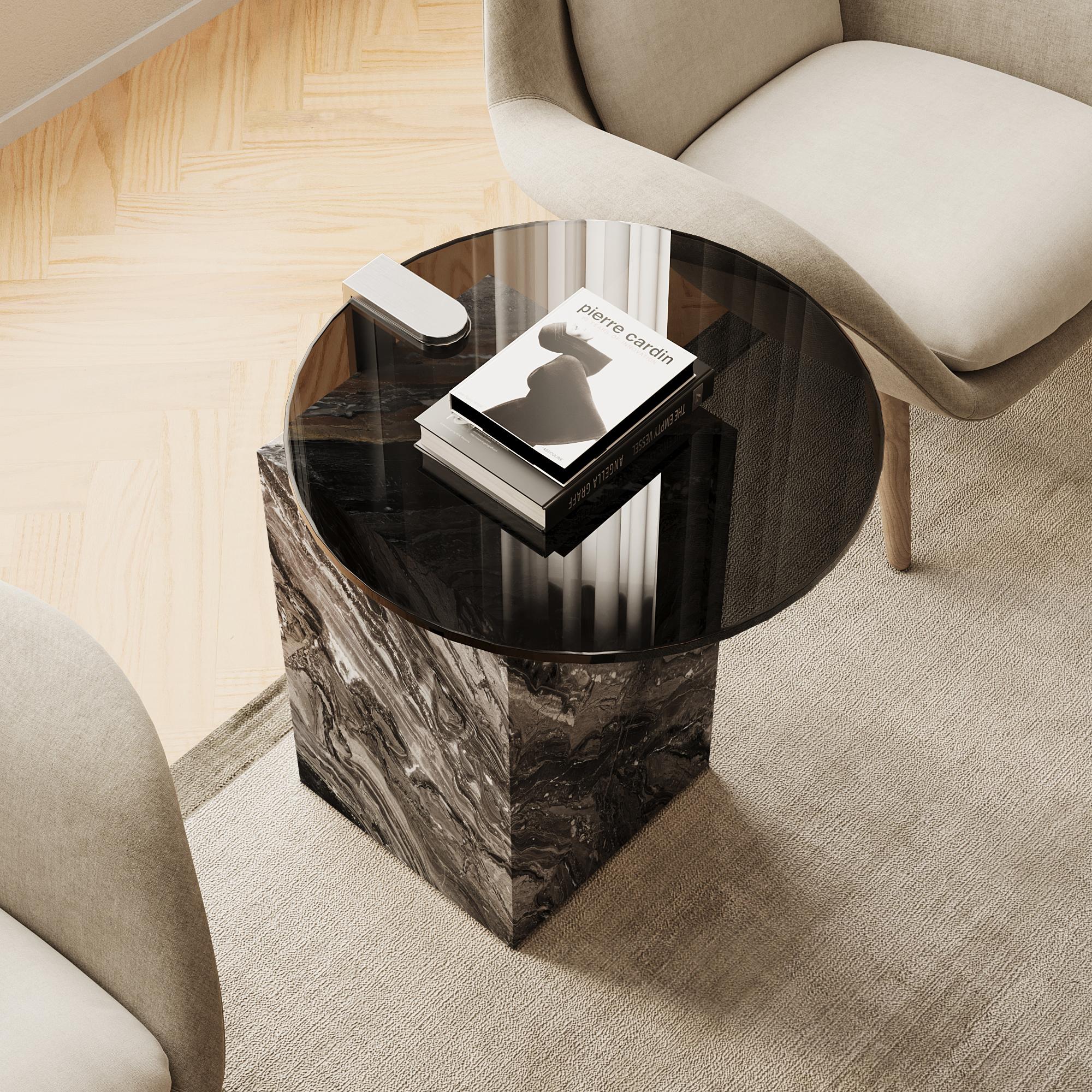 Skagen - Marble Side-Table -  Calacatta Viola For Sale 2