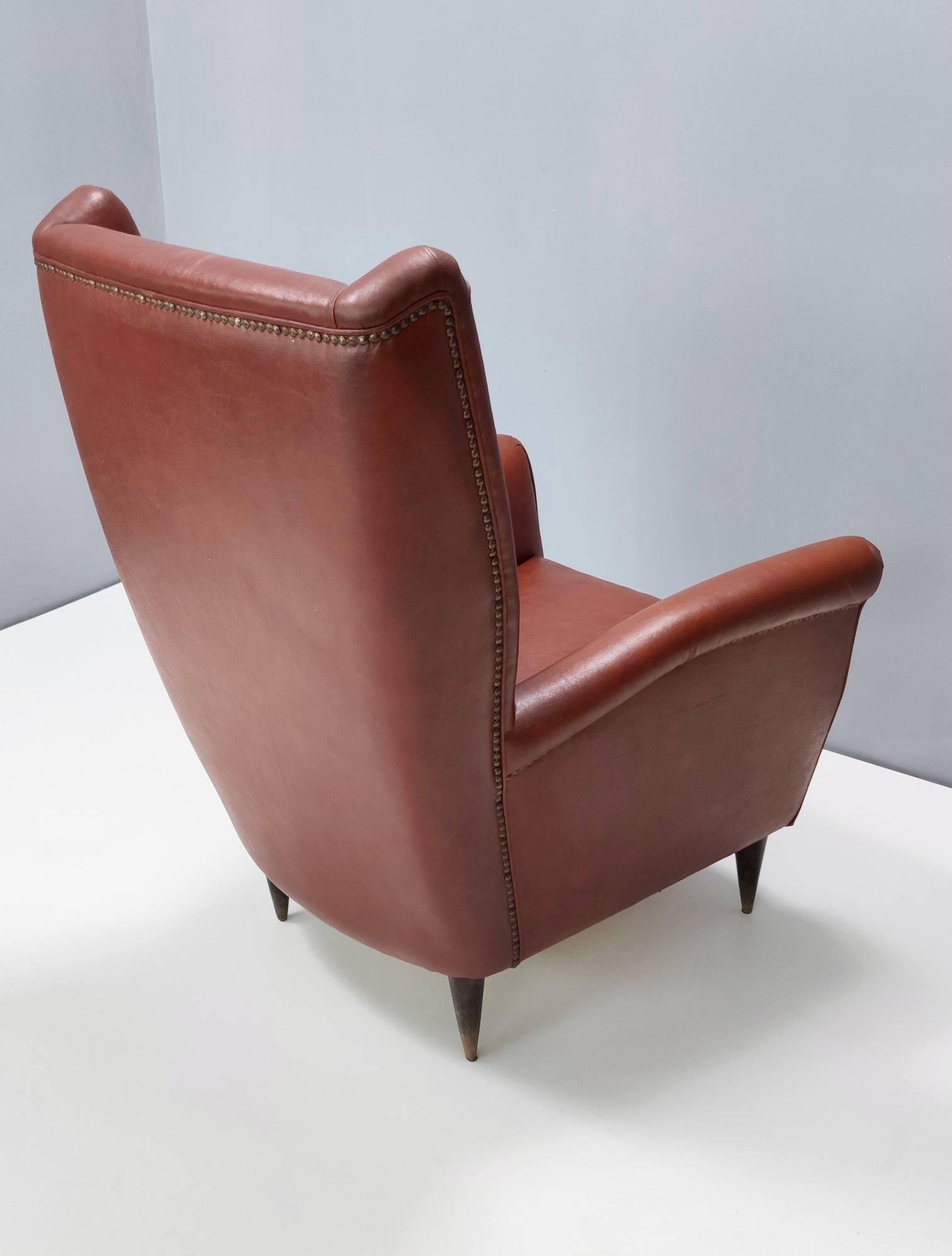 Mid-20th Century Skai Wingback Armchair Attr. to Mod. 512 attr. to Gio Ponti Produced by ISA For Sale